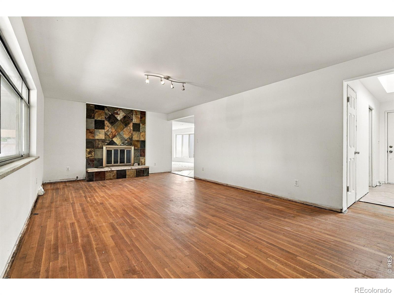 MLS Image #4 for 6974 s lakeview street,littleton, Colorado