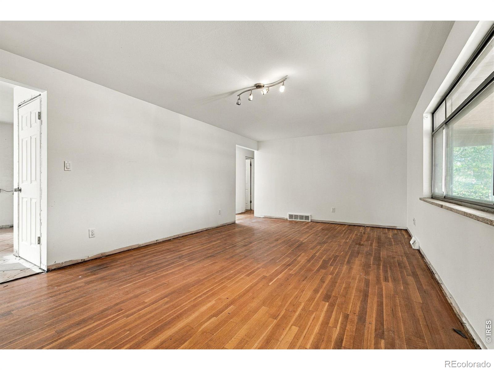 MLS Image #5 for 6974 s lakeview street,littleton, Colorado