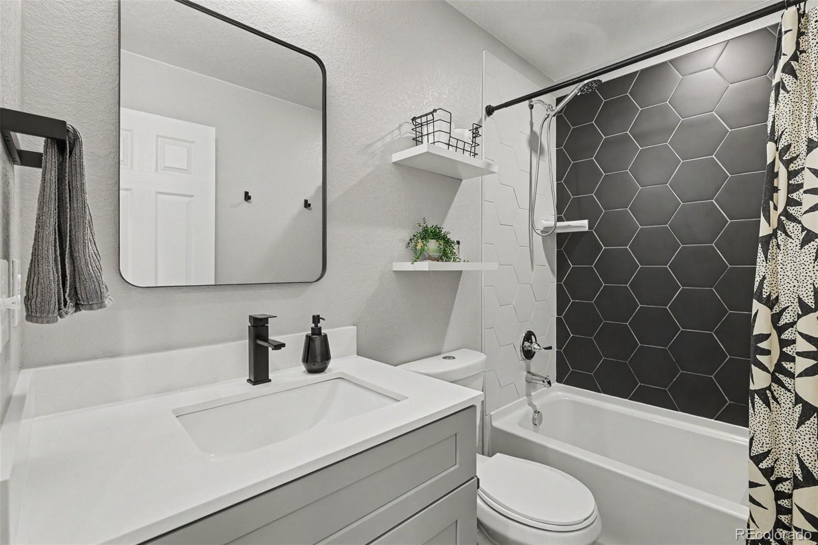 MLS Image #20 for 524 s osceola street,denver, Colorado