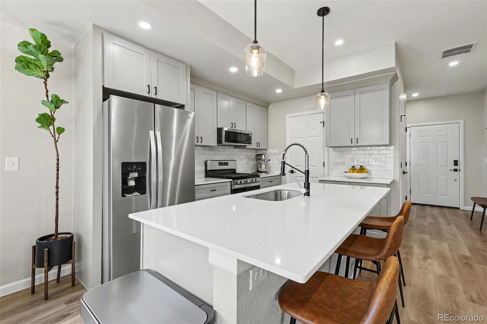 MLS Image #9 for 524 s osceola street,denver, Colorado