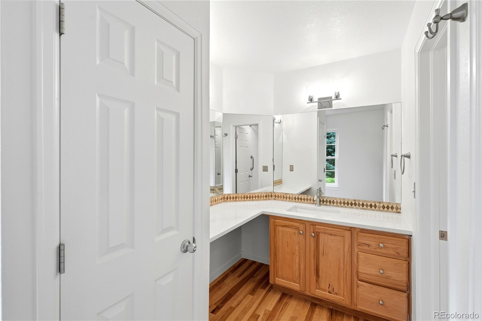 MLS Image #14 for 9293 e arbor circle,englewood, Colorado