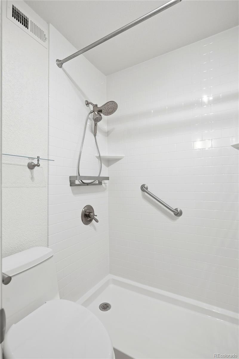 MLS Image #15 for 9293 e arbor circle,englewood, Colorado