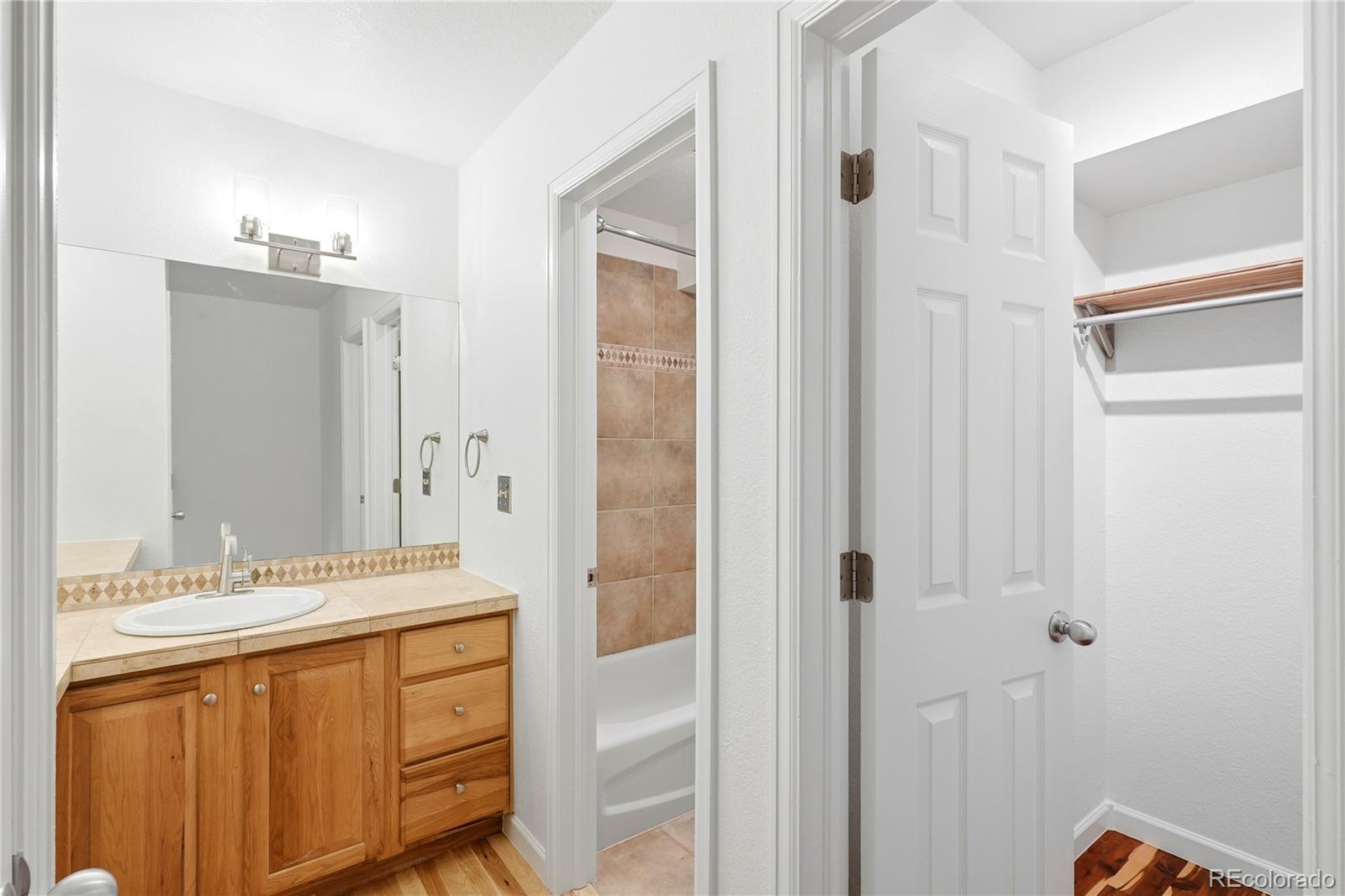 MLS Image #21 for 9293 e arbor circle,englewood, Colorado