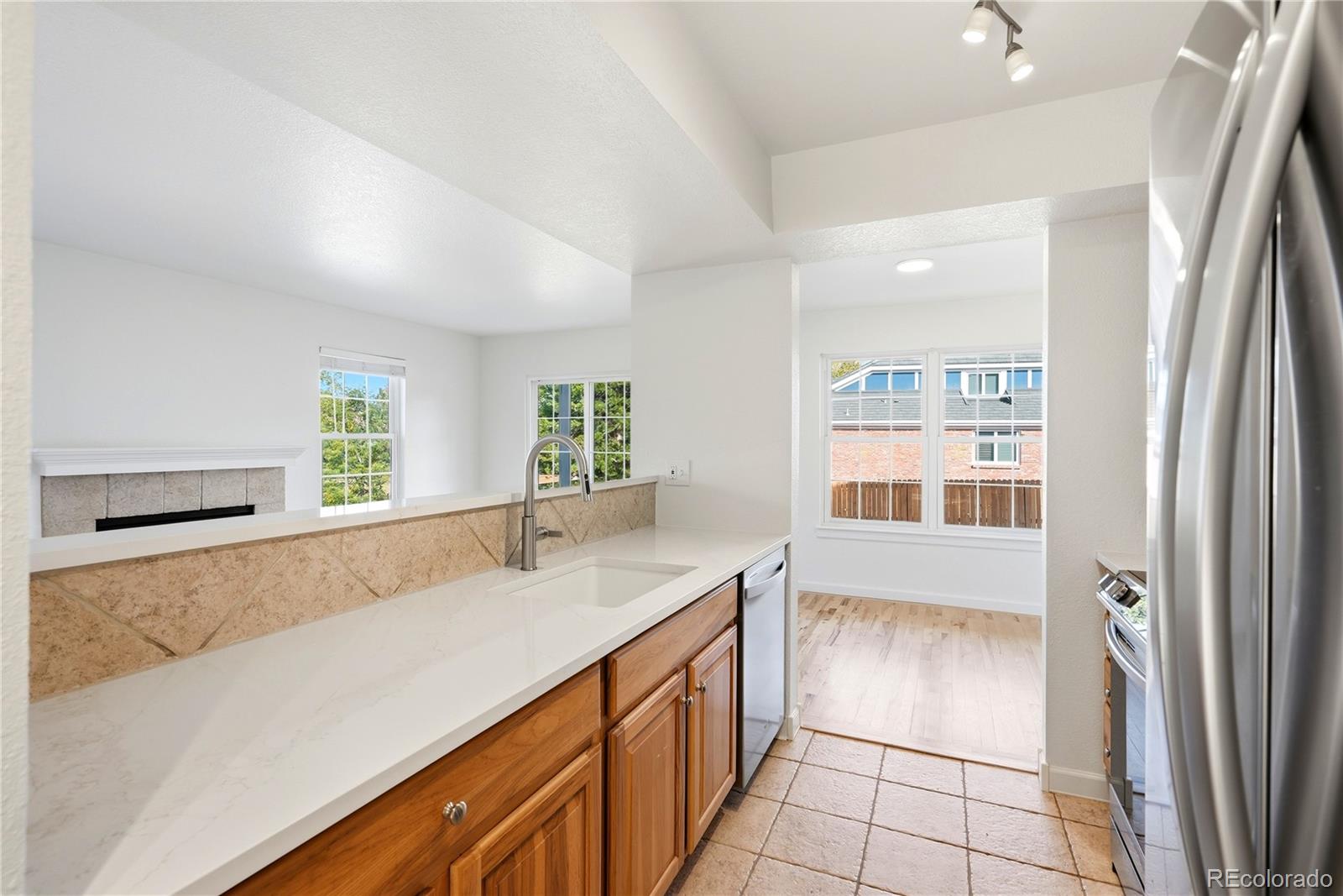 MLS Image #6 for 9293 e arbor circle,englewood, Colorado