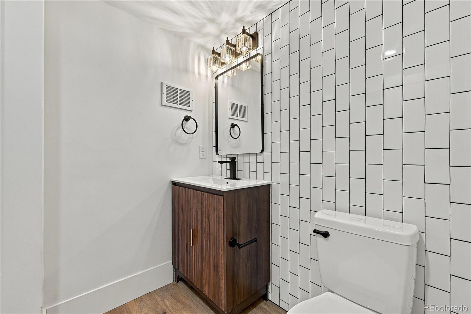 MLS Image #20 for 3966 s magnolia way,denver, Colorado