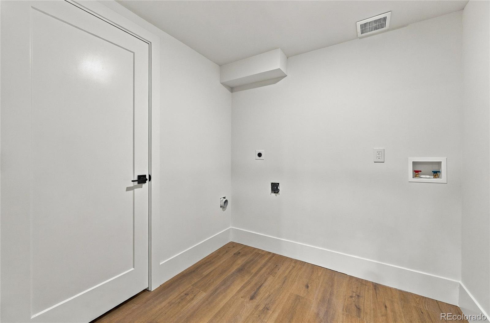 MLS Image #22 for 3966 s magnolia way,denver, Colorado