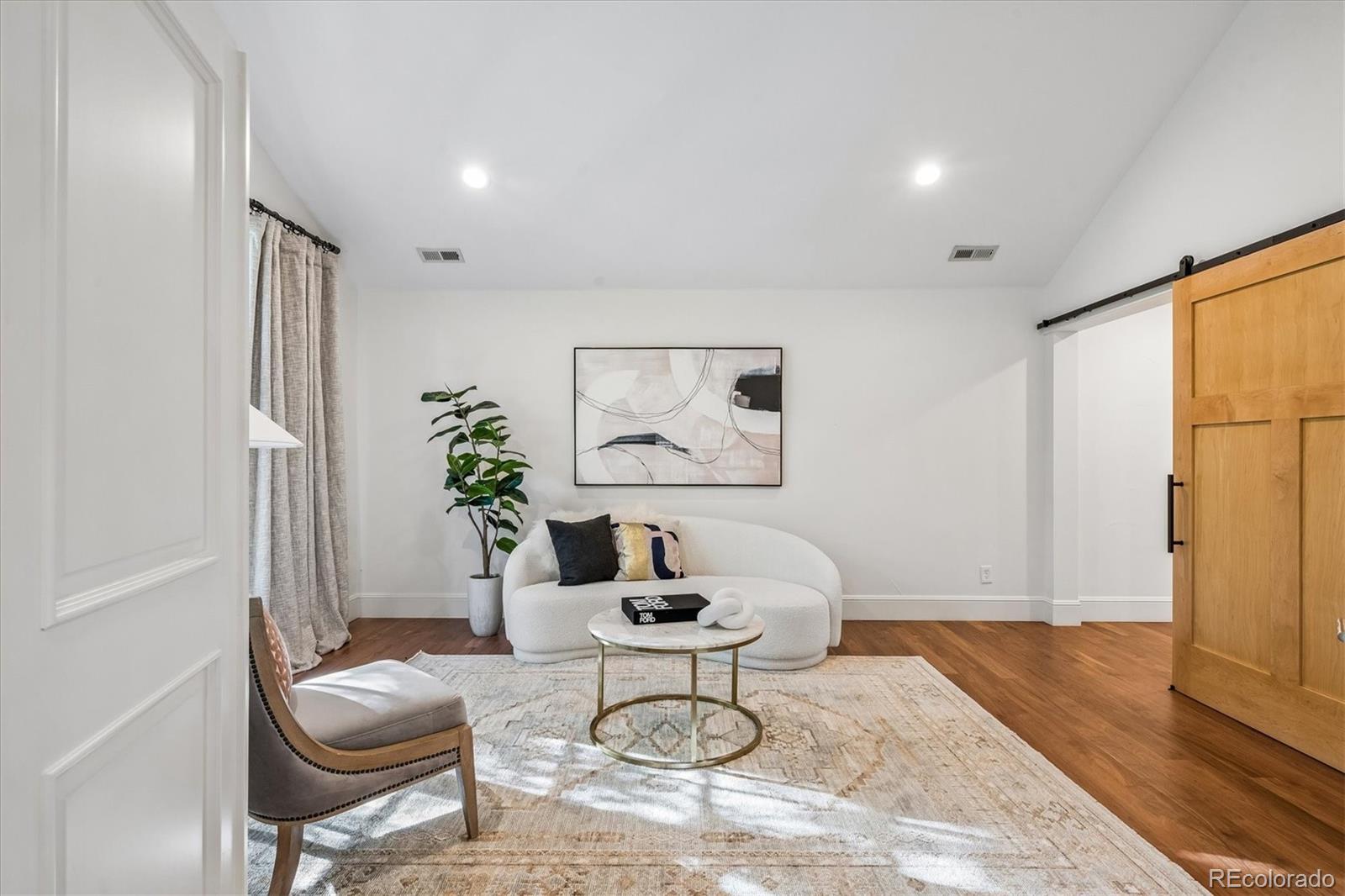 MLS Image #20 for 211 s cherry street,denver, Colorado