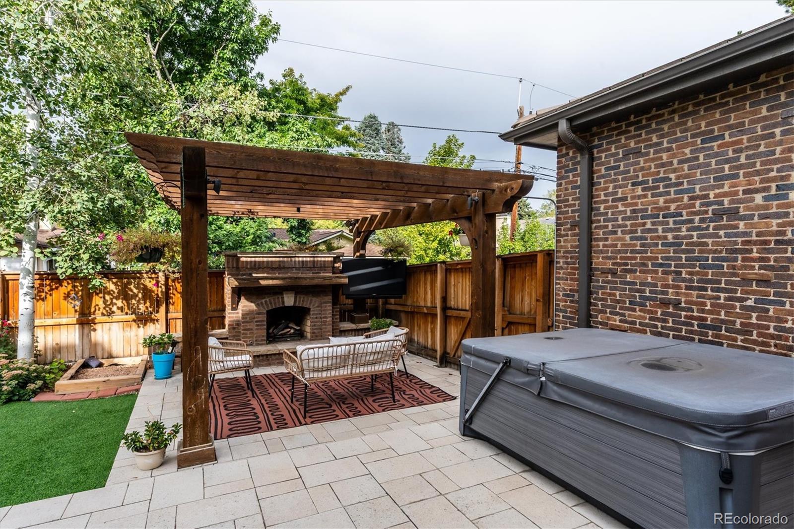MLS Image #36 for 211 s cherry street,denver, Colorado