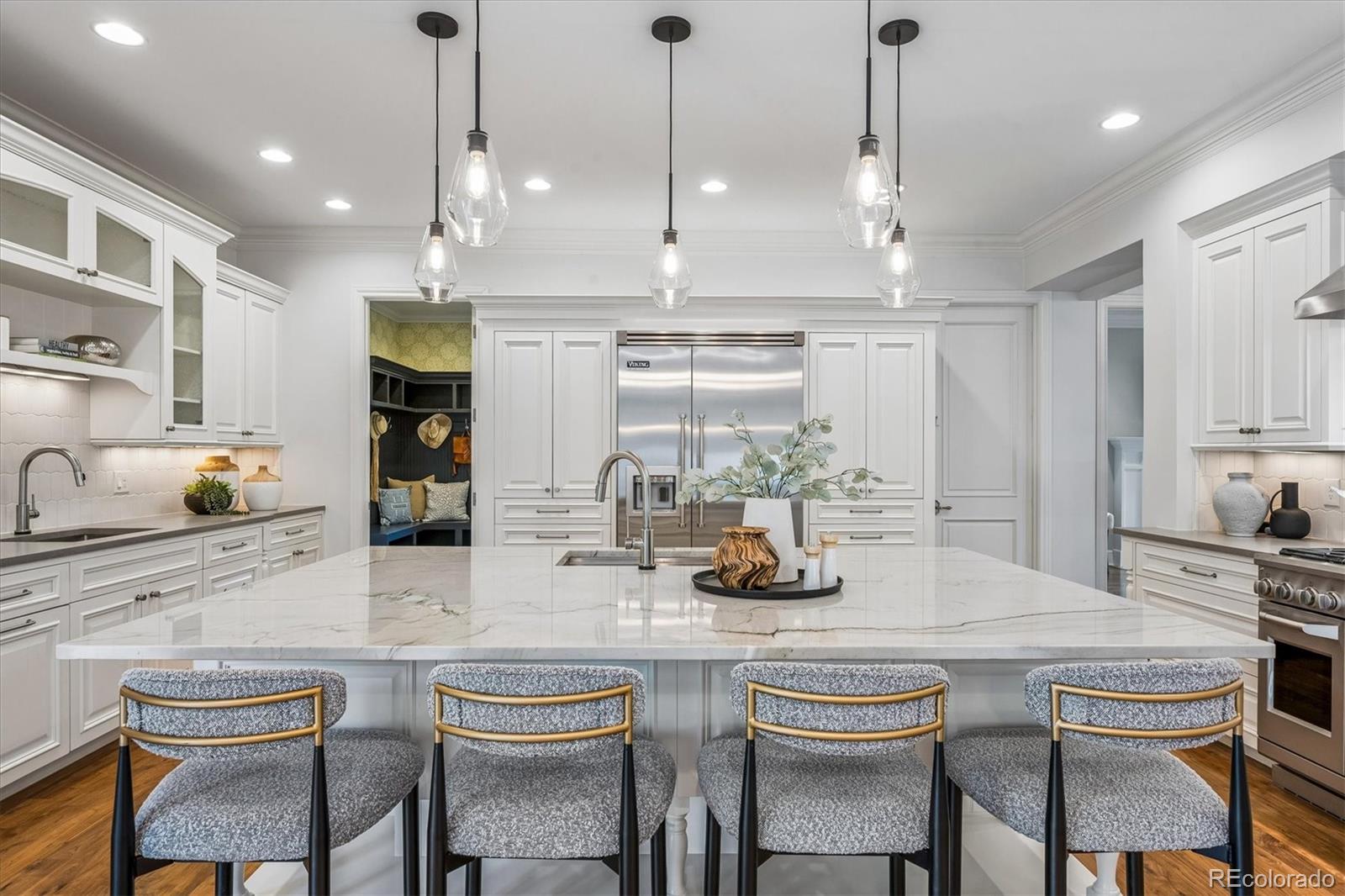 MLS Image #5 for 211 s cherry street,denver, Colorado