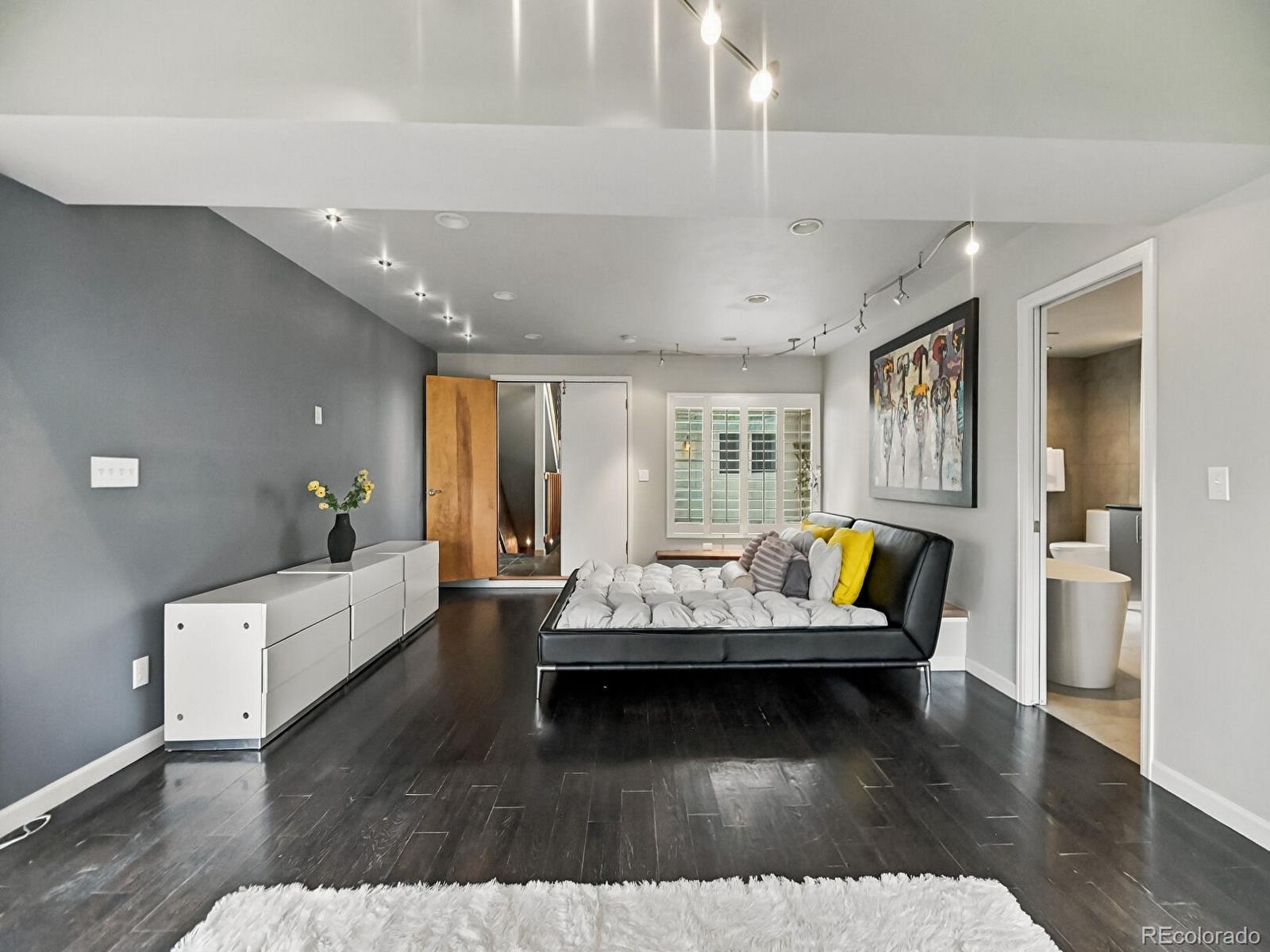 MLS Image #14 for 5483 s chester court,greenwood village, Colorado