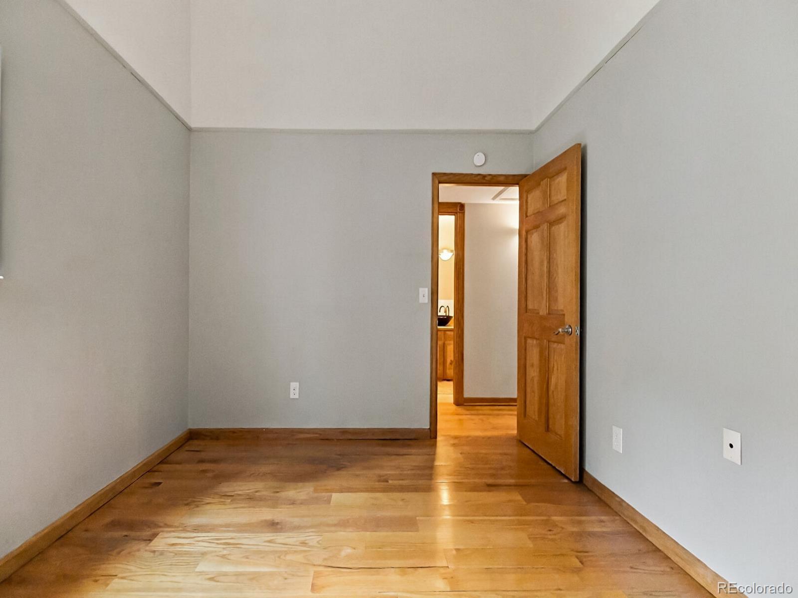 MLS Image #23 for 5483 s chester court,greenwood village, Colorado