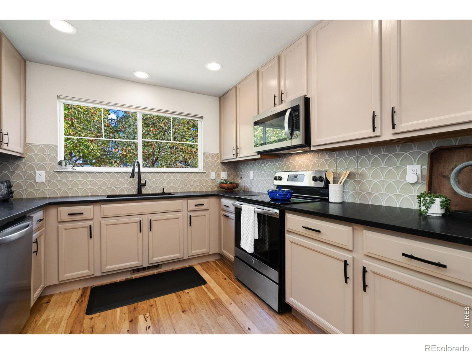 MLS Image #9 for 5115  corbett drive,fort collins, Colorado