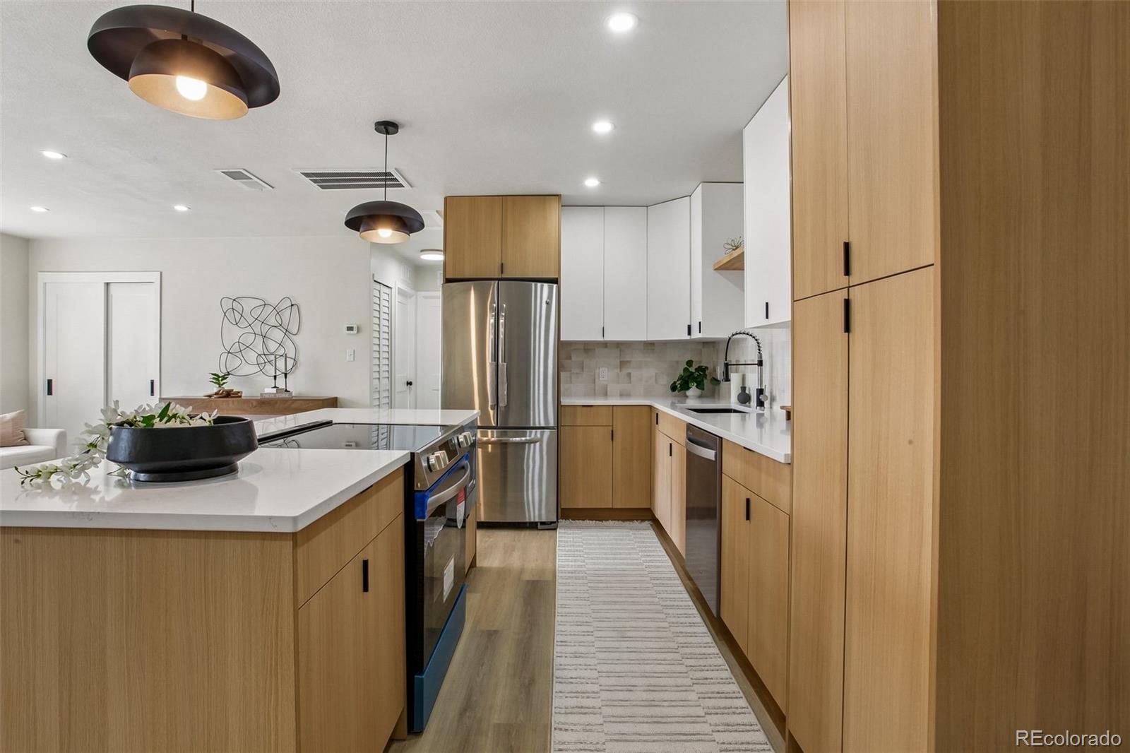 MLS Image #4 for 3273 s elm street,denver, Colorado