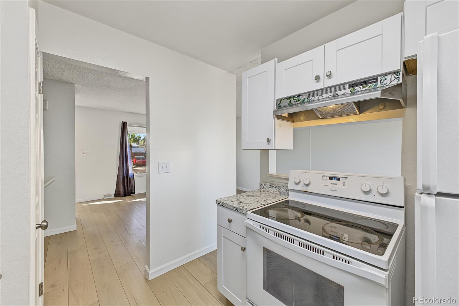 MLS Image #11 for 1463  quivira drive,denver, Colorado