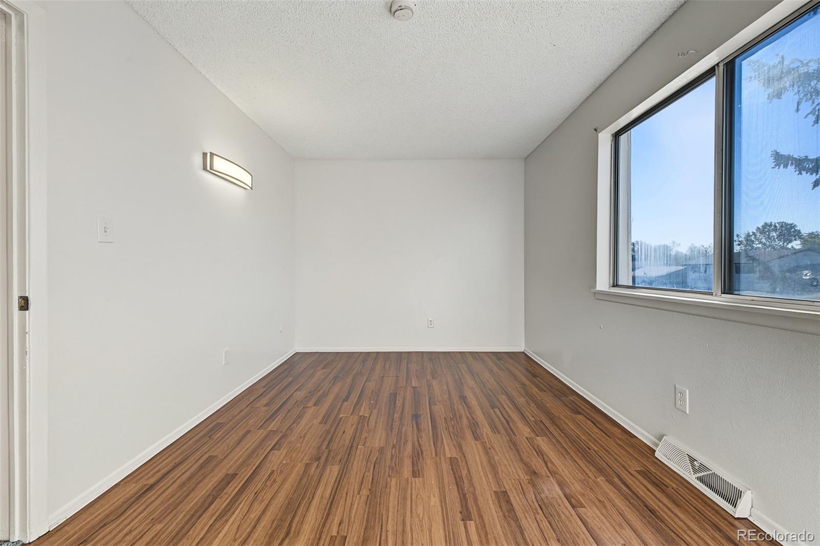 MLS Image #14 for 1463  quivira drive,denver, Colorado