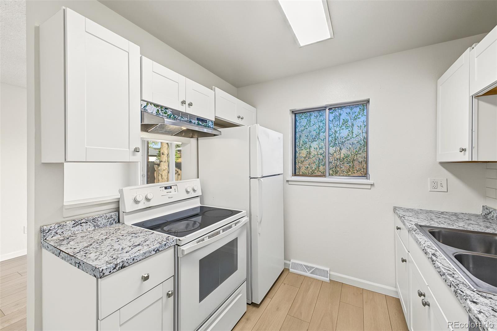MLS Image #9 for 1463  quivira drive,denver, Colorado