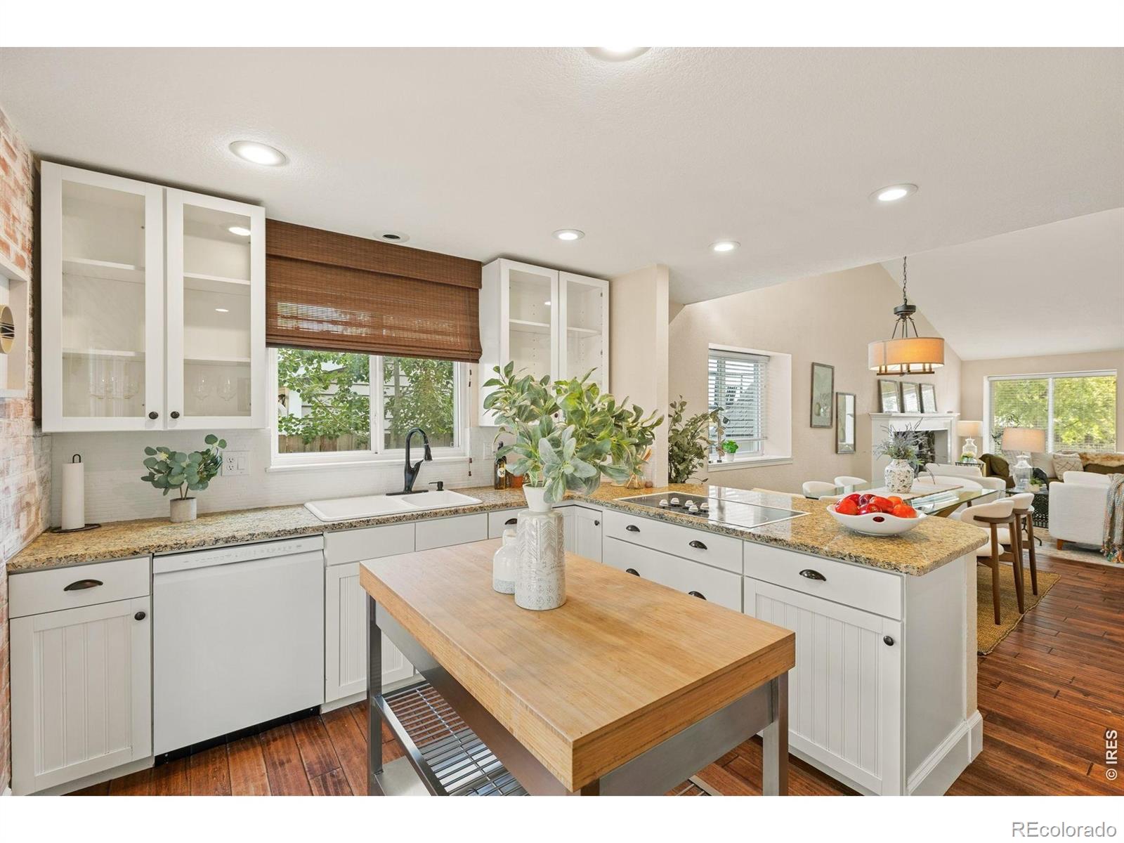 MLS Image #21 for 5847 s oak street,littleton, Colorado