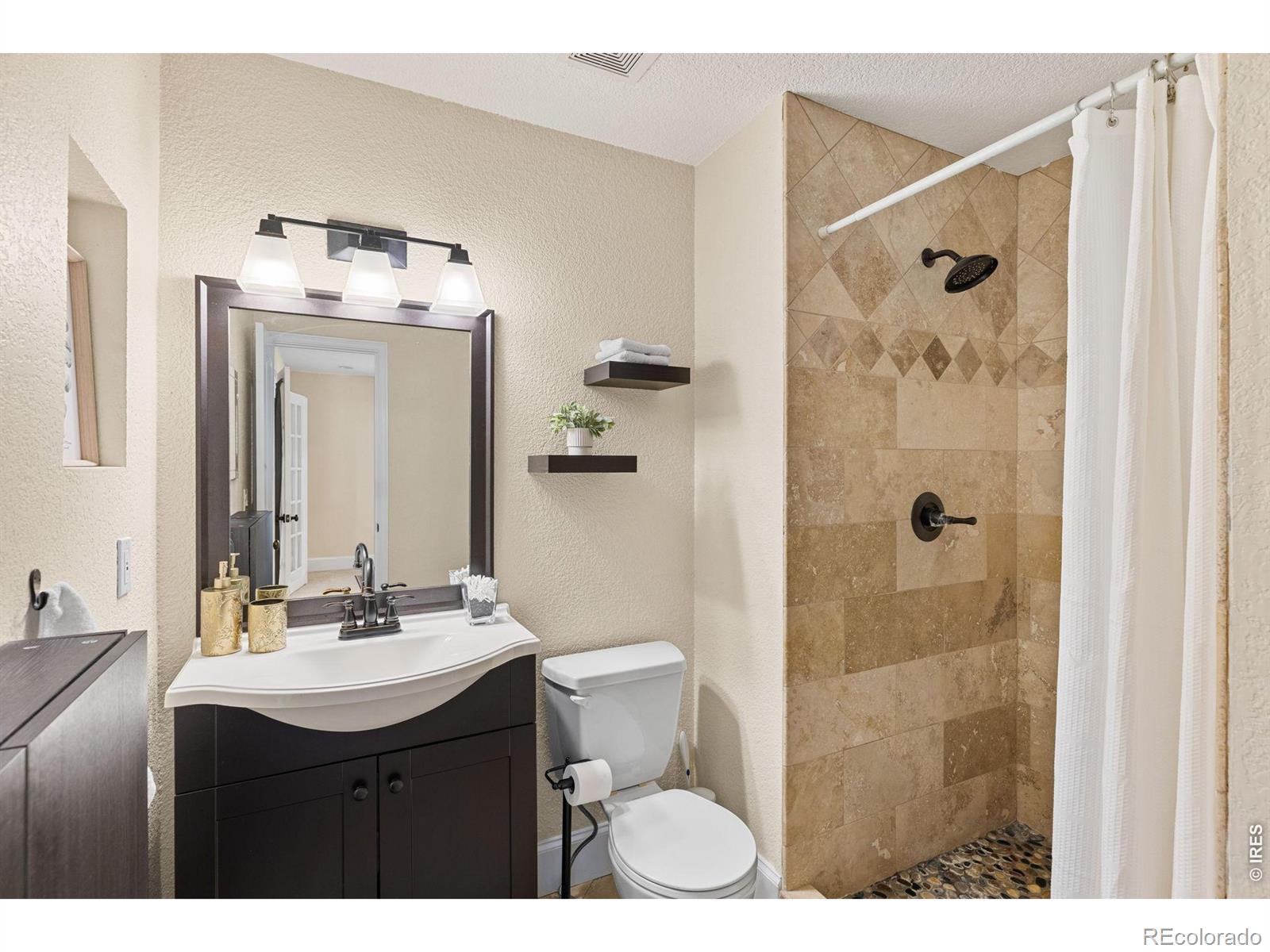 MLS Image #37 for 5847 s oak street,littleton, Colorado