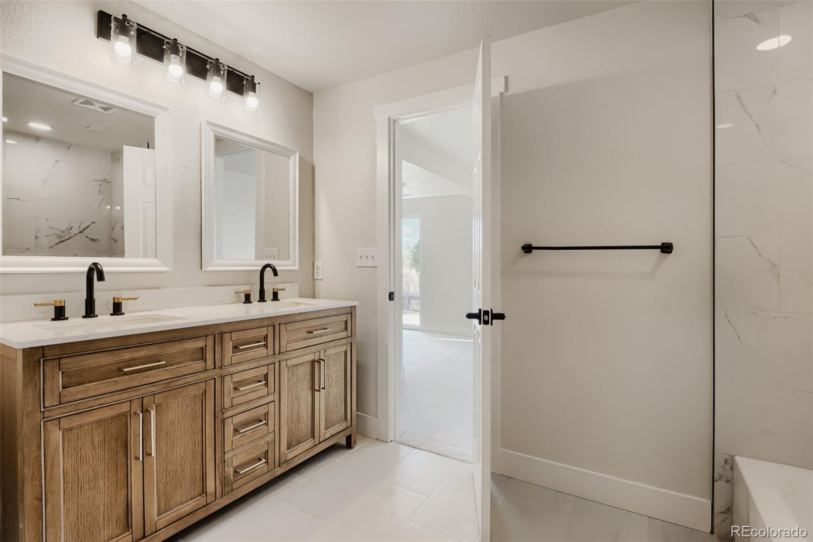 MLS Image #10 for 4918 s sedalia way,aurora, Colorado