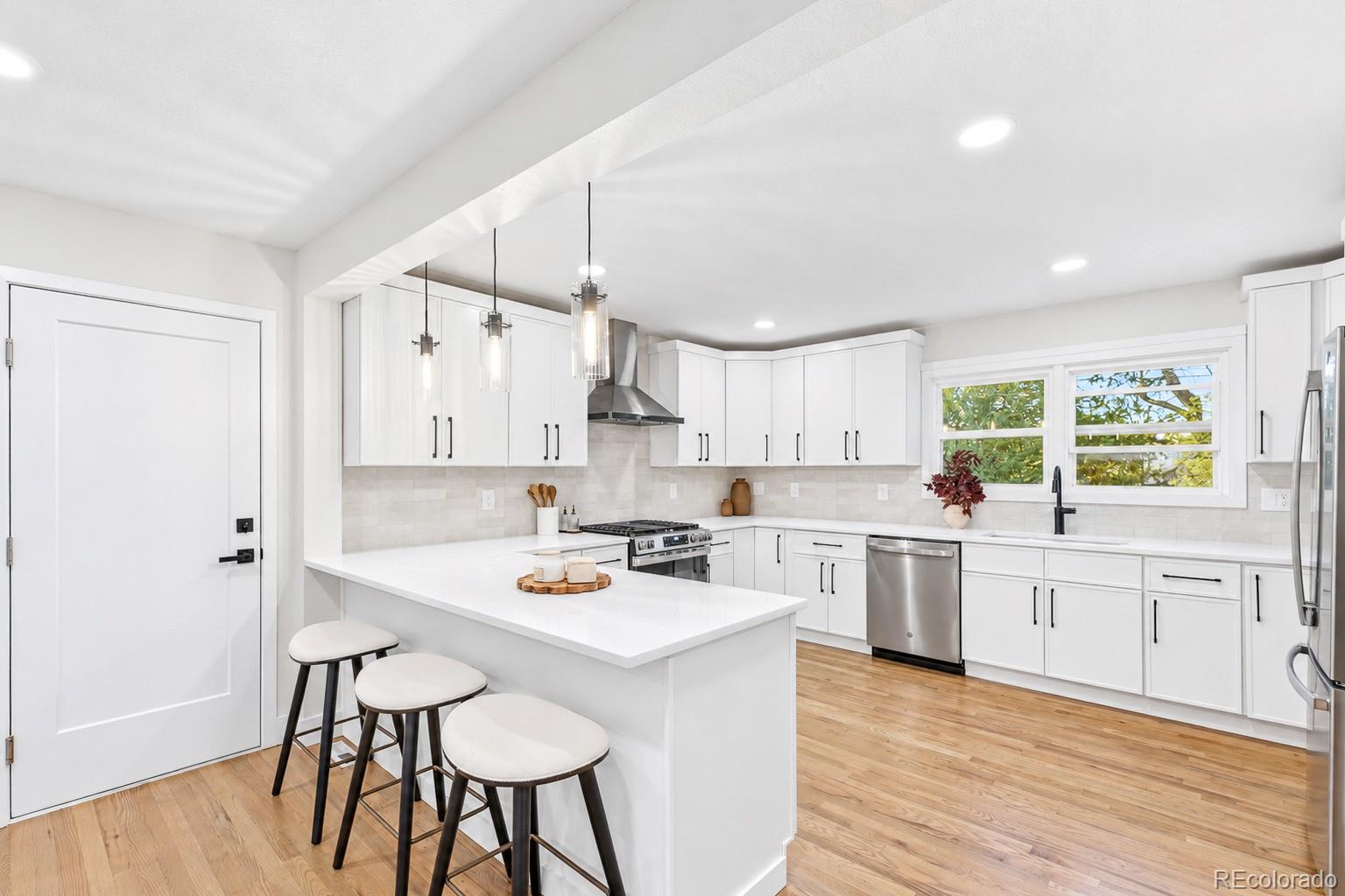 MLS Image #4 for 1375 w hinsdale drive,littleton, Colorado