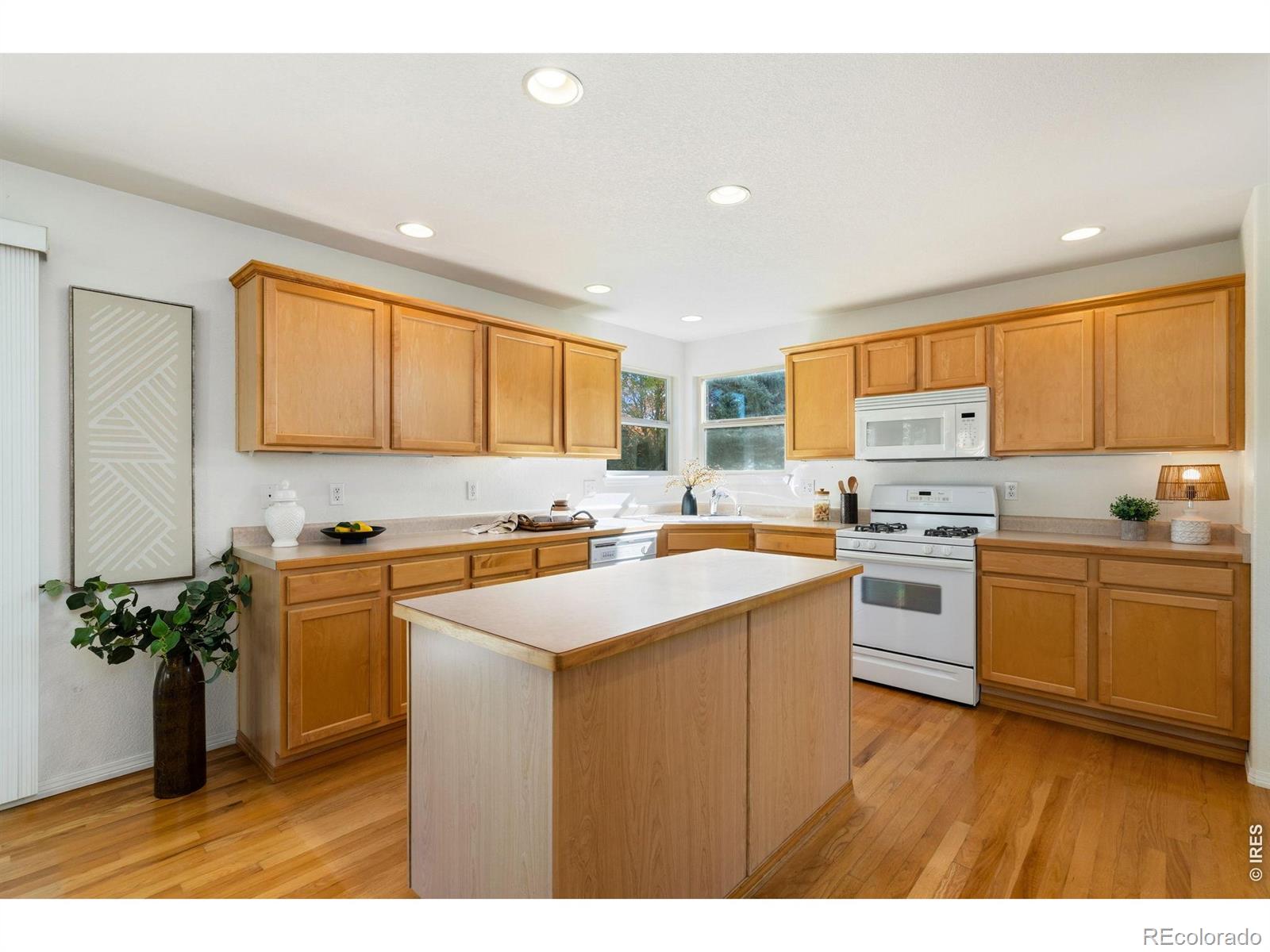 MLS Image #14 for 4461  twin peaks drive,loveland, Colorado