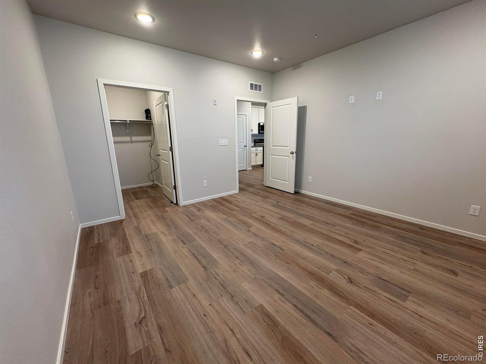 MLS Image #10 for 2296  setting sun drive,windsor, Colorado