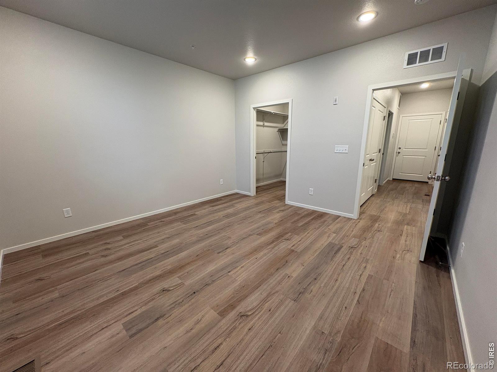 MLS Image #9 for 2296  setting sun drive,windsor, Colorado