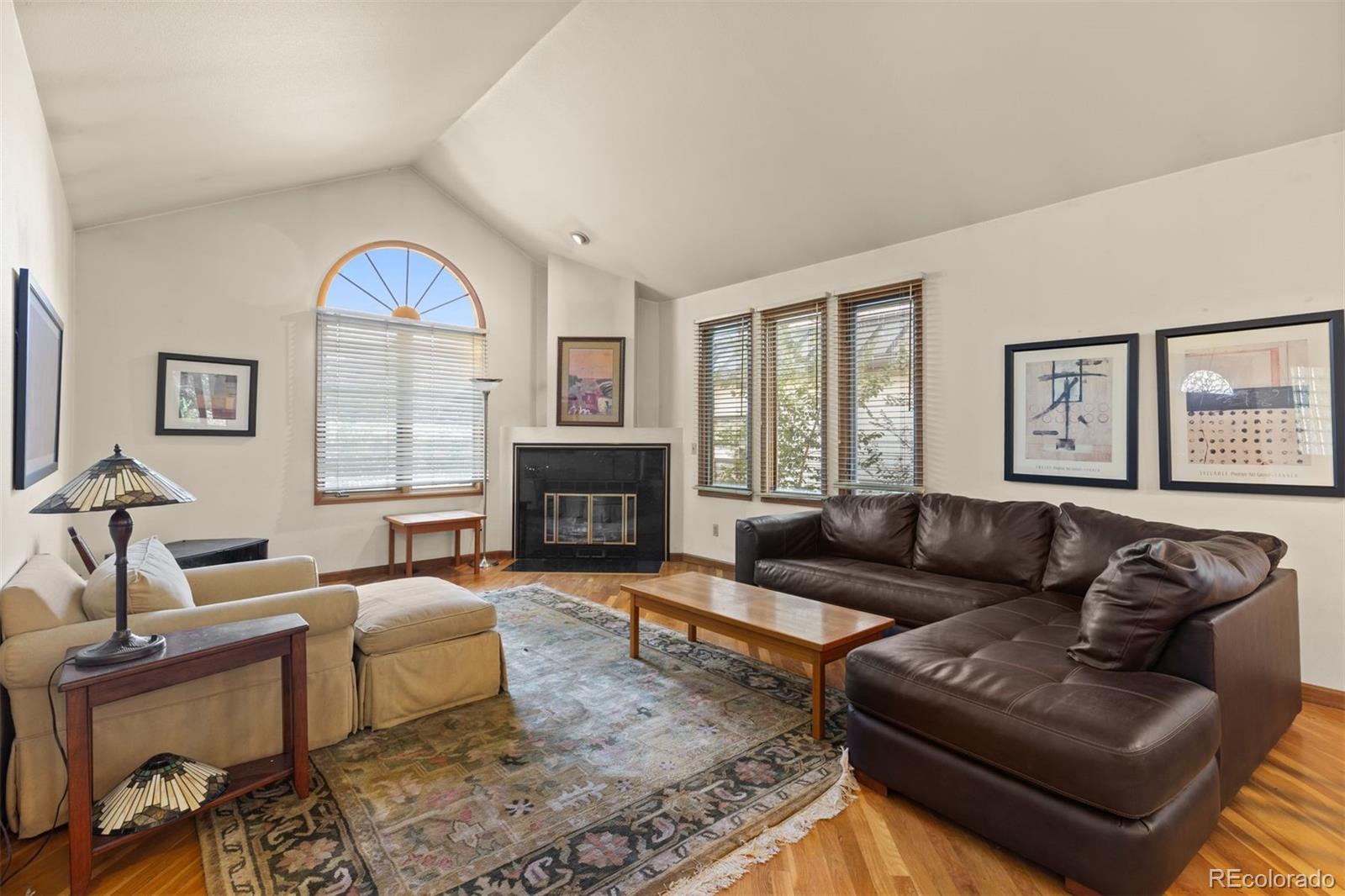 MLS Image #11 for 1369 s vine street,denver, Colorado