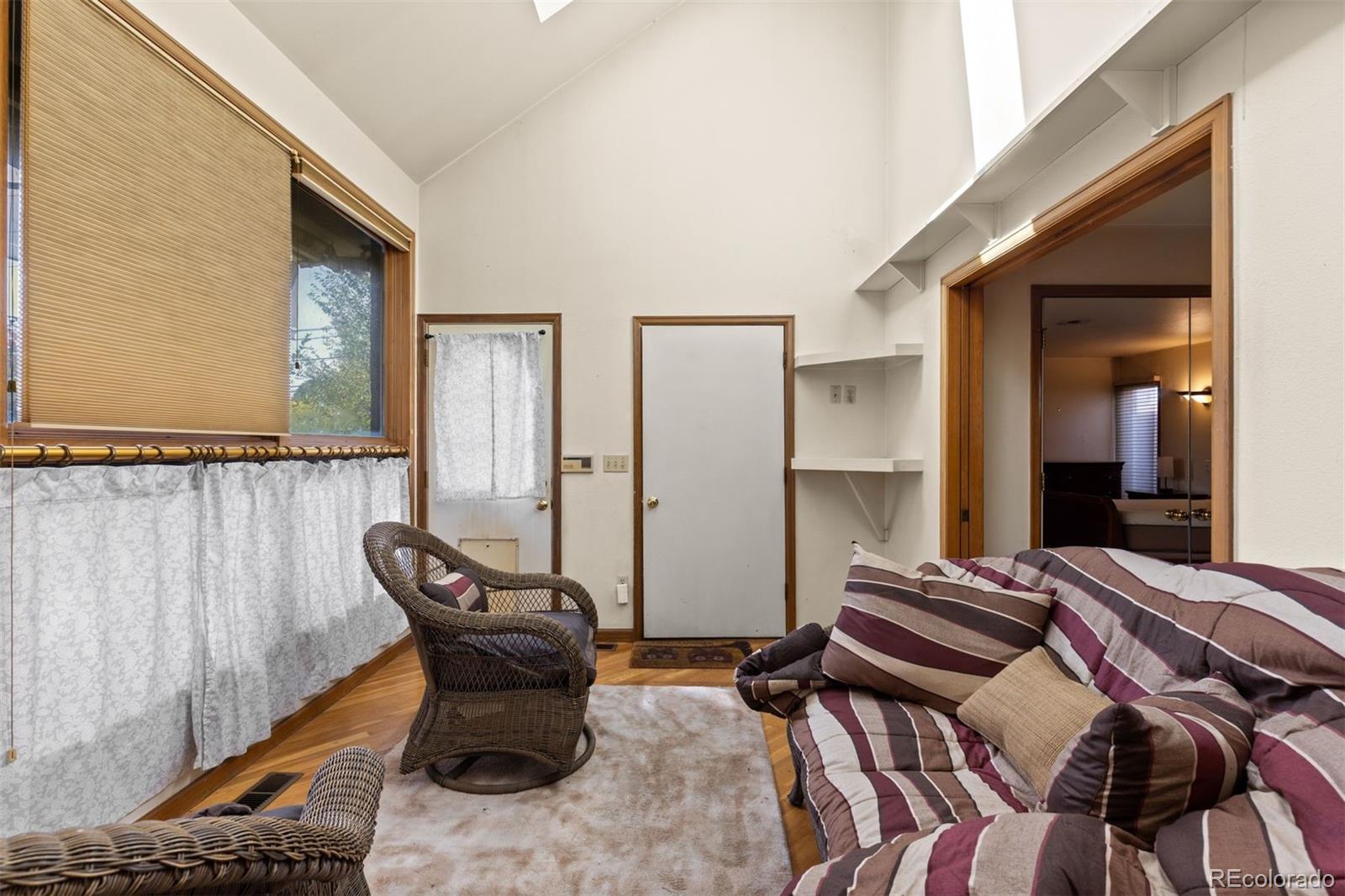 MLS Image #22 for 1369 s vine street,denver, Colorado