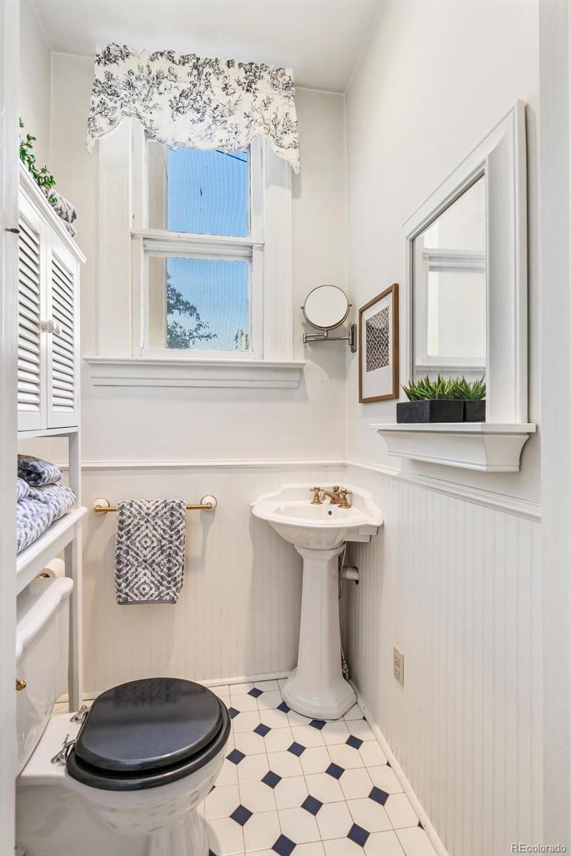 MLS Image #25 for 736  elm street,denver, Colorado