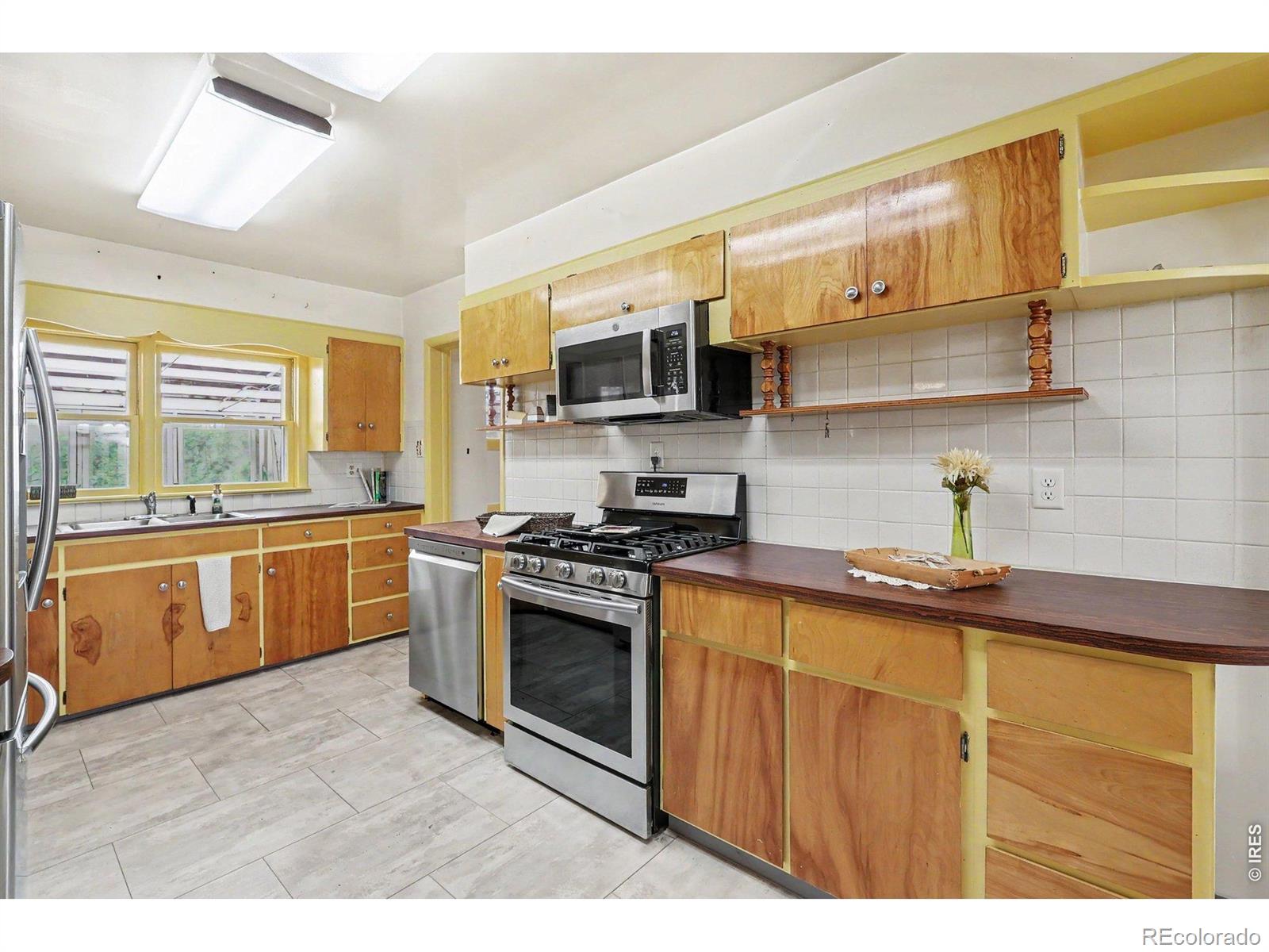MLS Image #4 for 420  park avenue,eaton, Colorado