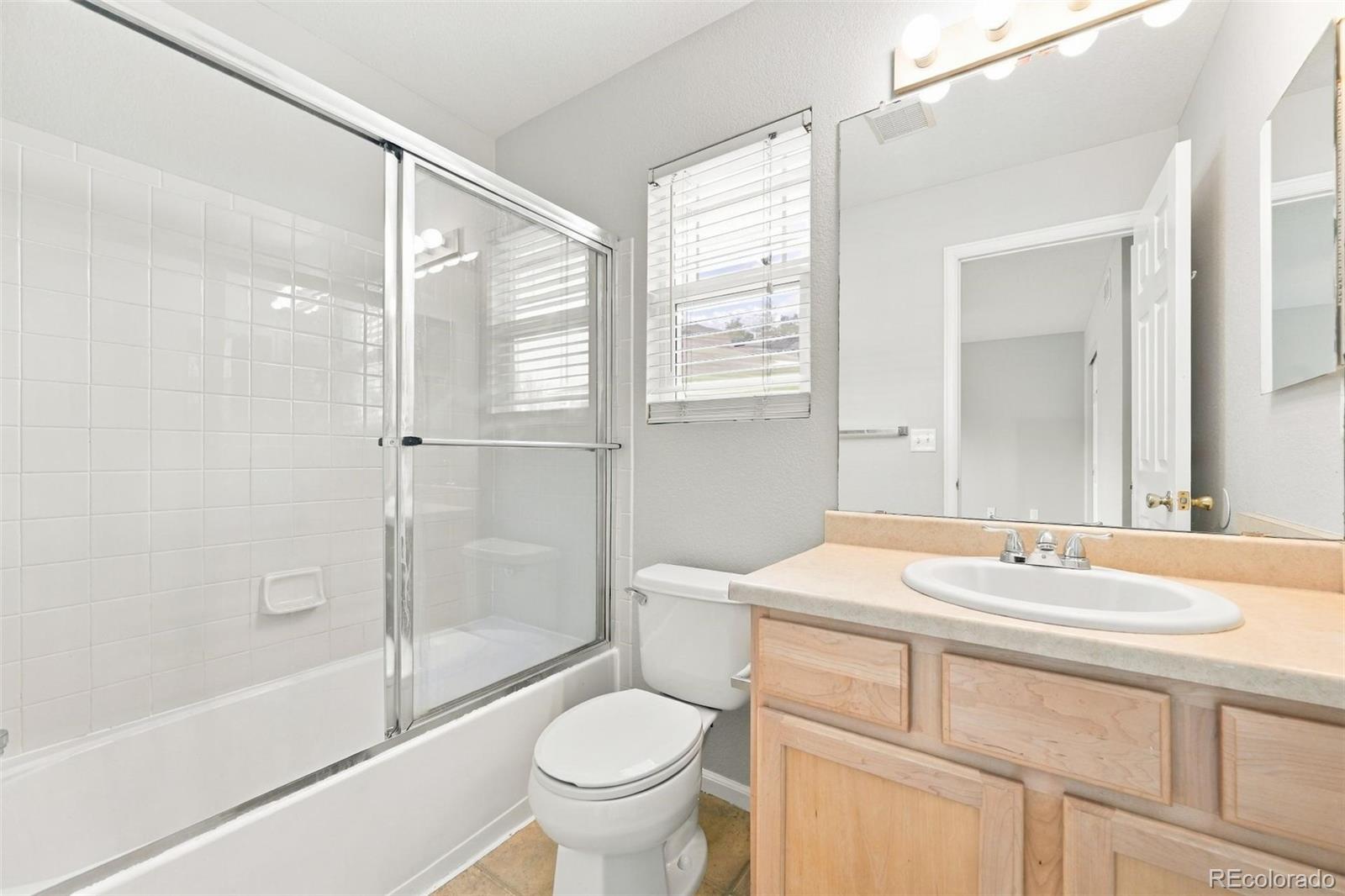 MLS Image #13 for 4781 s flat rock court,aurora, Colorado