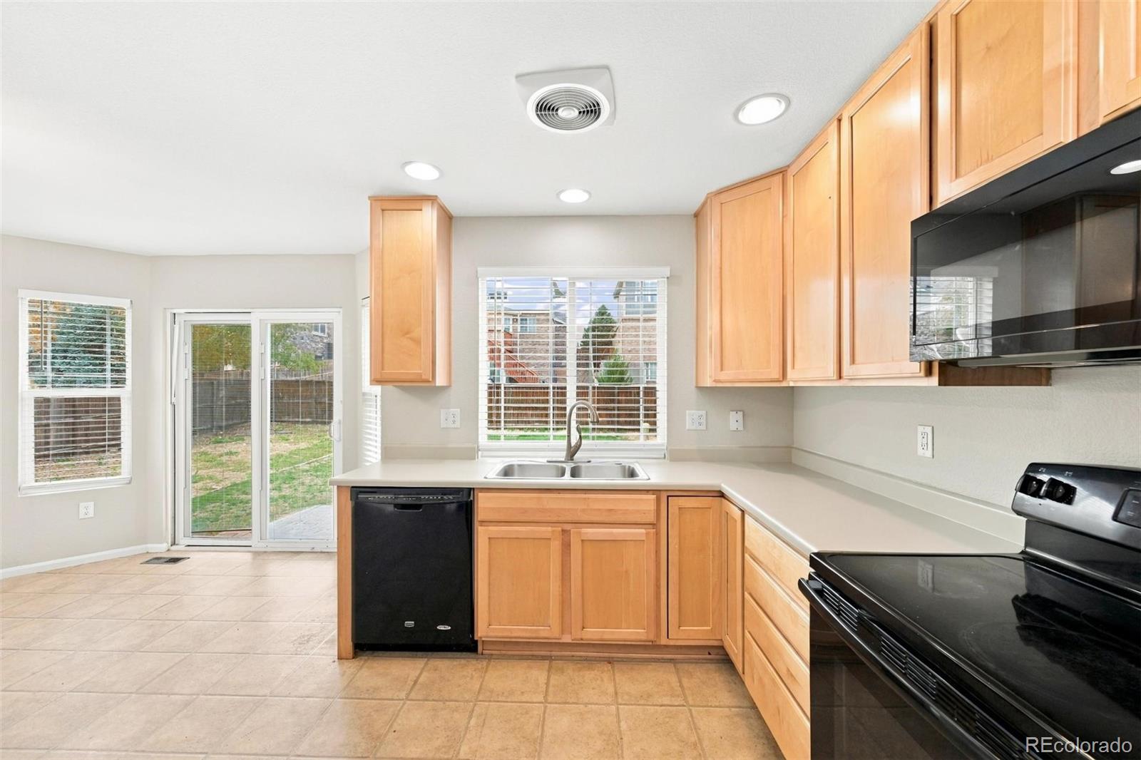 MLS Image #8 for 4781 s flat rock court,aurora, Colorado