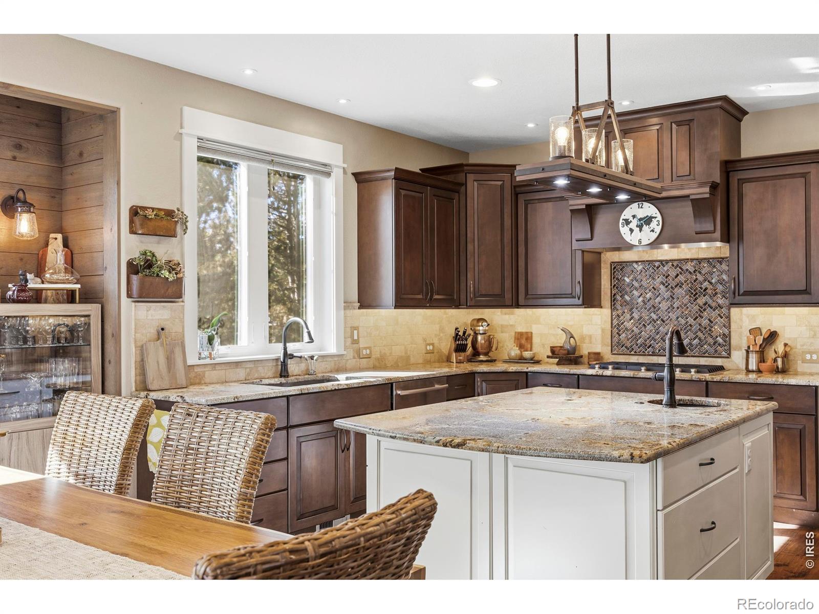 MLS Image #11 for 1832  seven lakes drive,loveland, Colorado