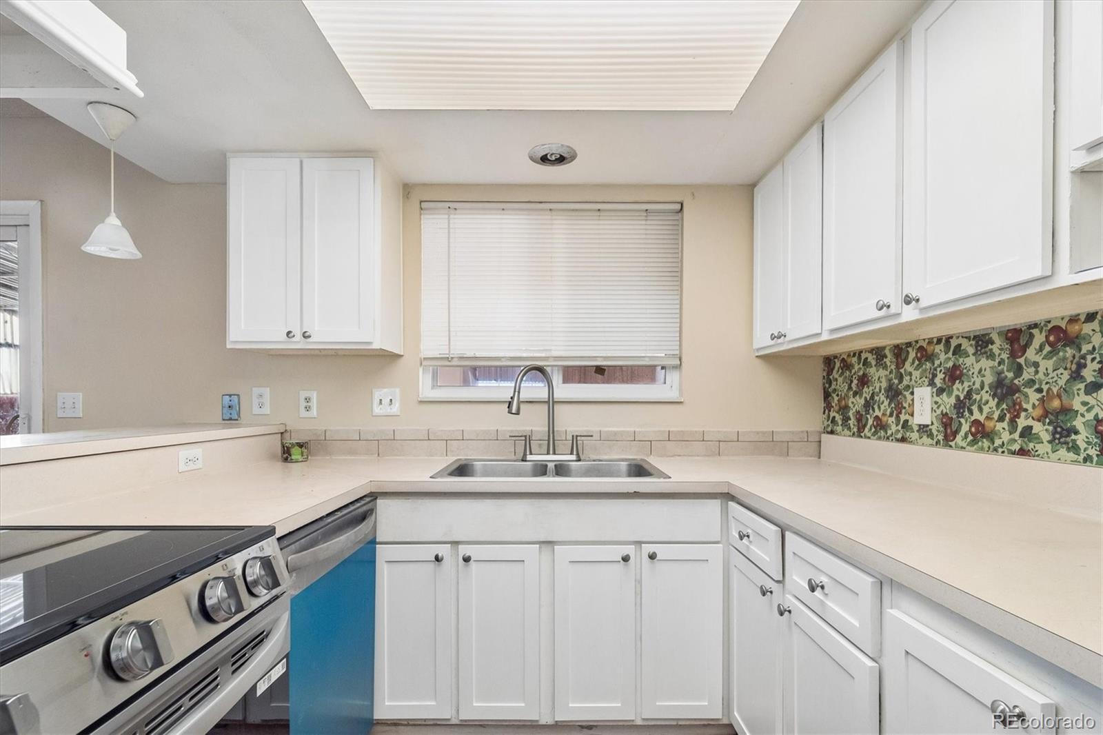 MLS Image #5 for 9057 e mansfield avenue ,denver, Colorado