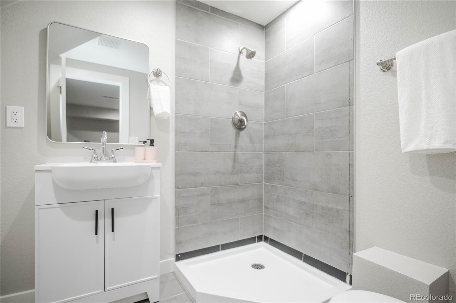 MLS Image #36 for 4340  lisbon court,denver, Colorado