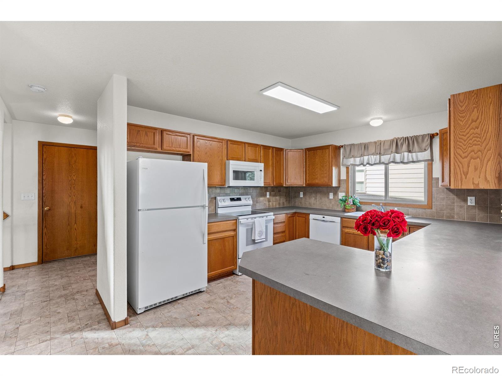 MLS Image #9 for 1526  purple sage court,fort collins, Colorado