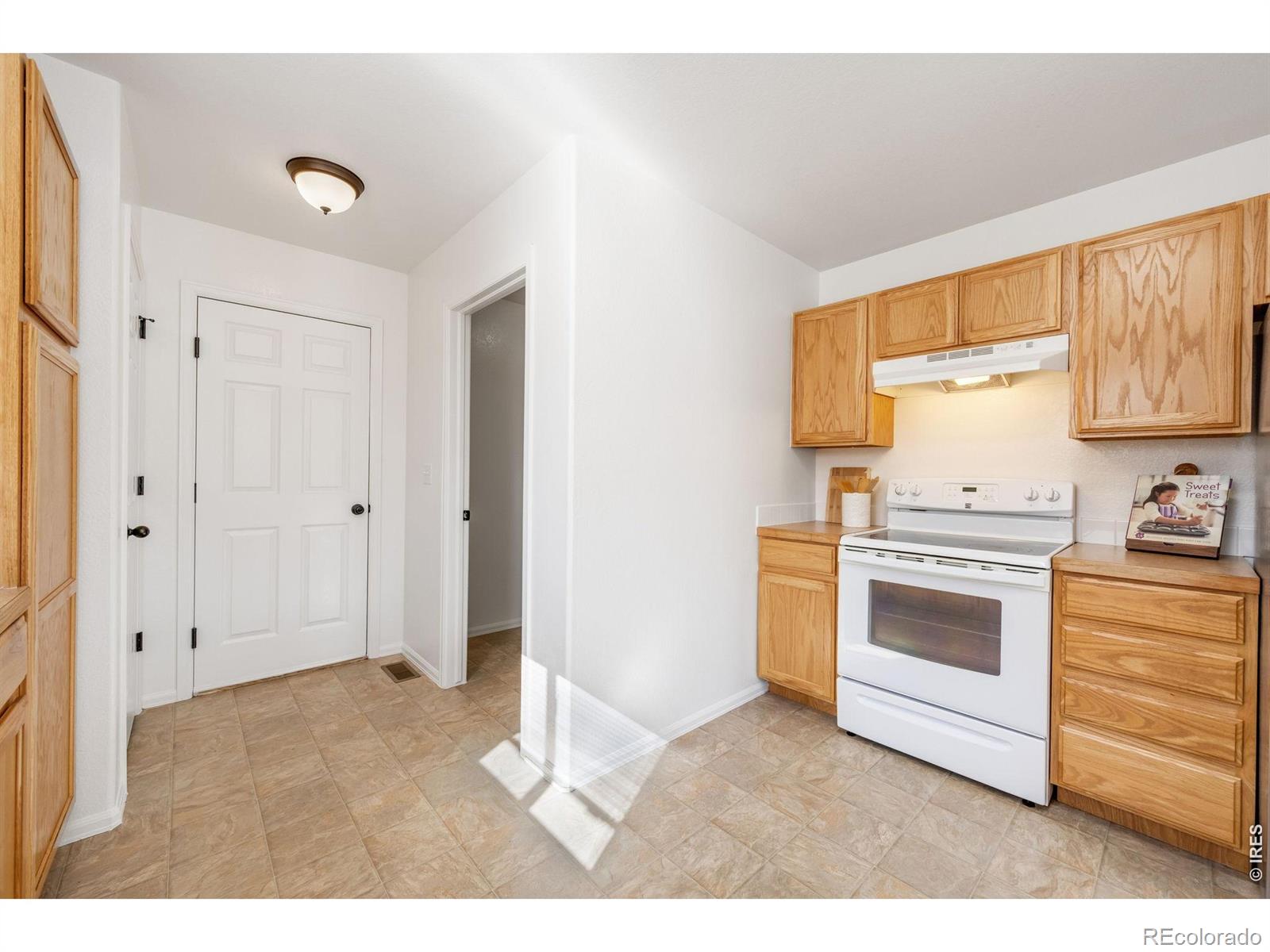 MLS Image #17 for 16228  cinnamon circle,mead, Colorado