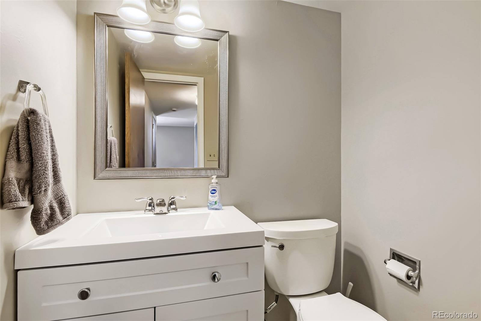 MLS Image #14 for 2615 s crystal street,aurora, Colorado