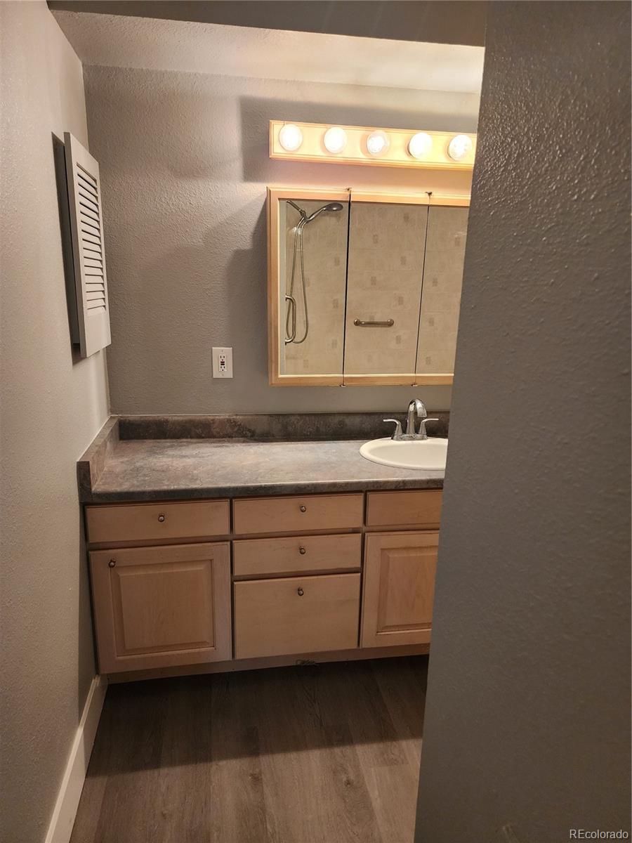 MLS Image #11 for 7695 e quincy avenue 201,denver, Colorado