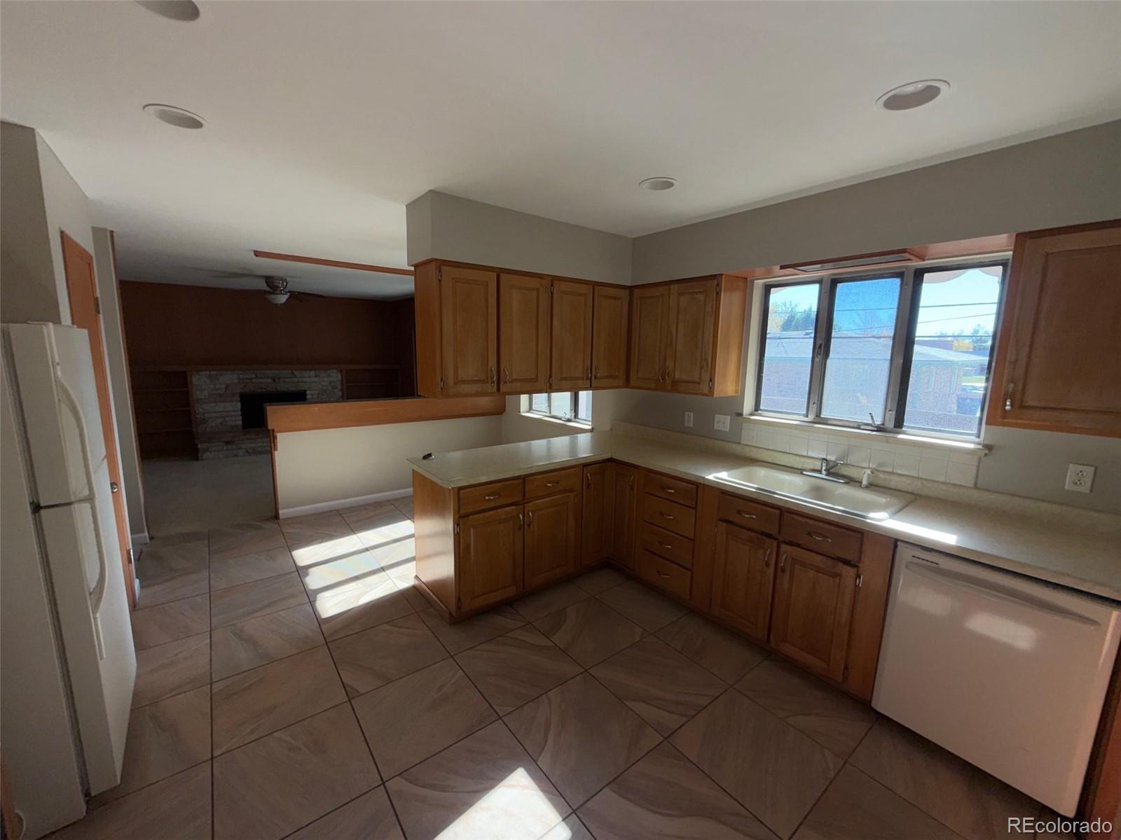 MLS Image #10 for 173  del mar circle,aurora, Colorado