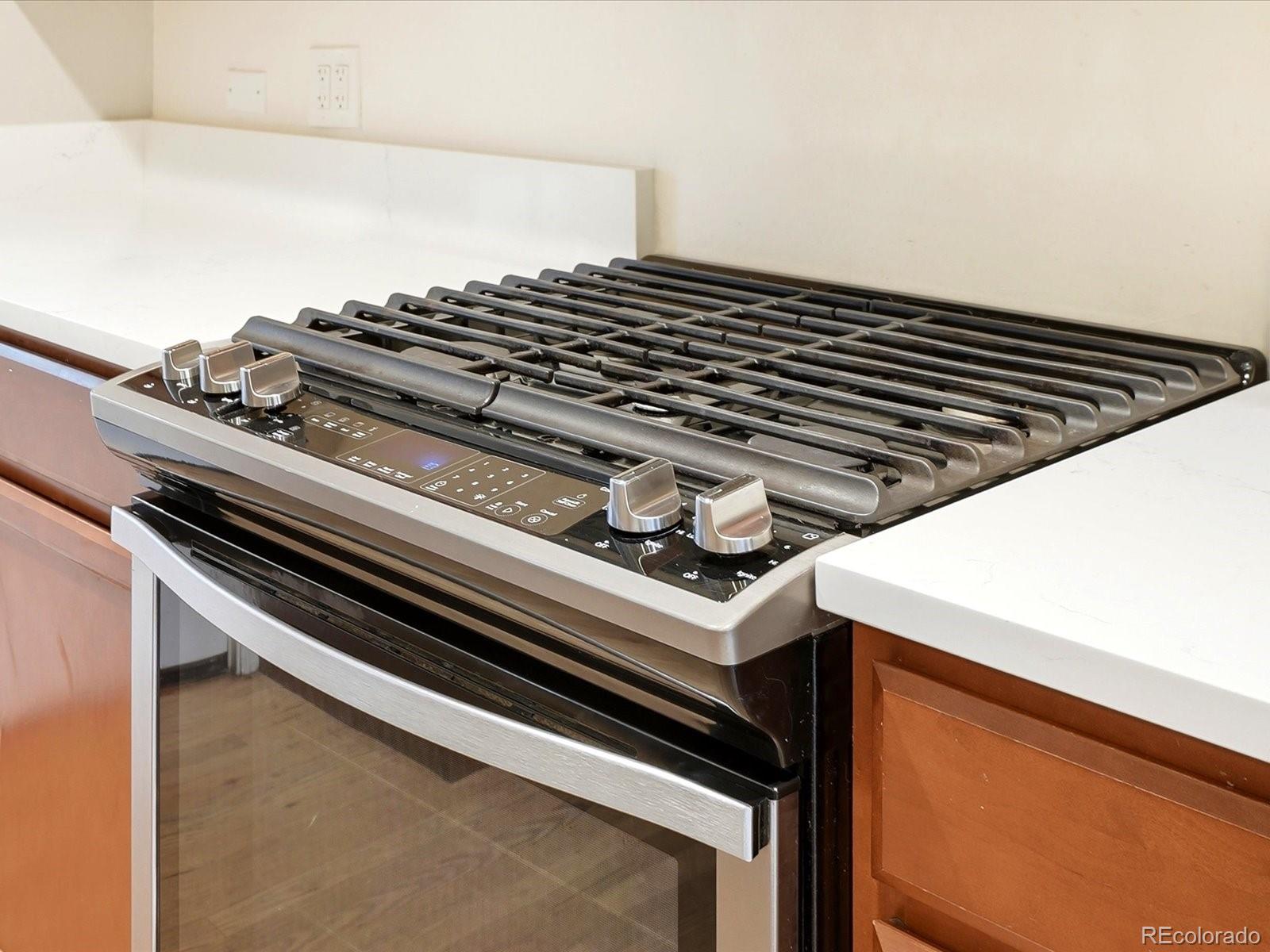 MLS Image #14 for 2048  iola street,aurora, Colorado