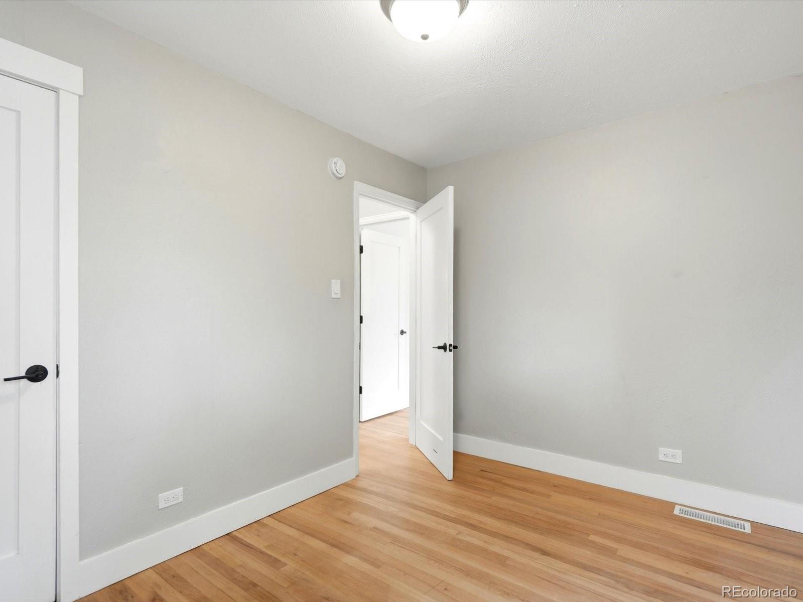 MLS Image #27 for 2048  iola street,aurora, Colorado