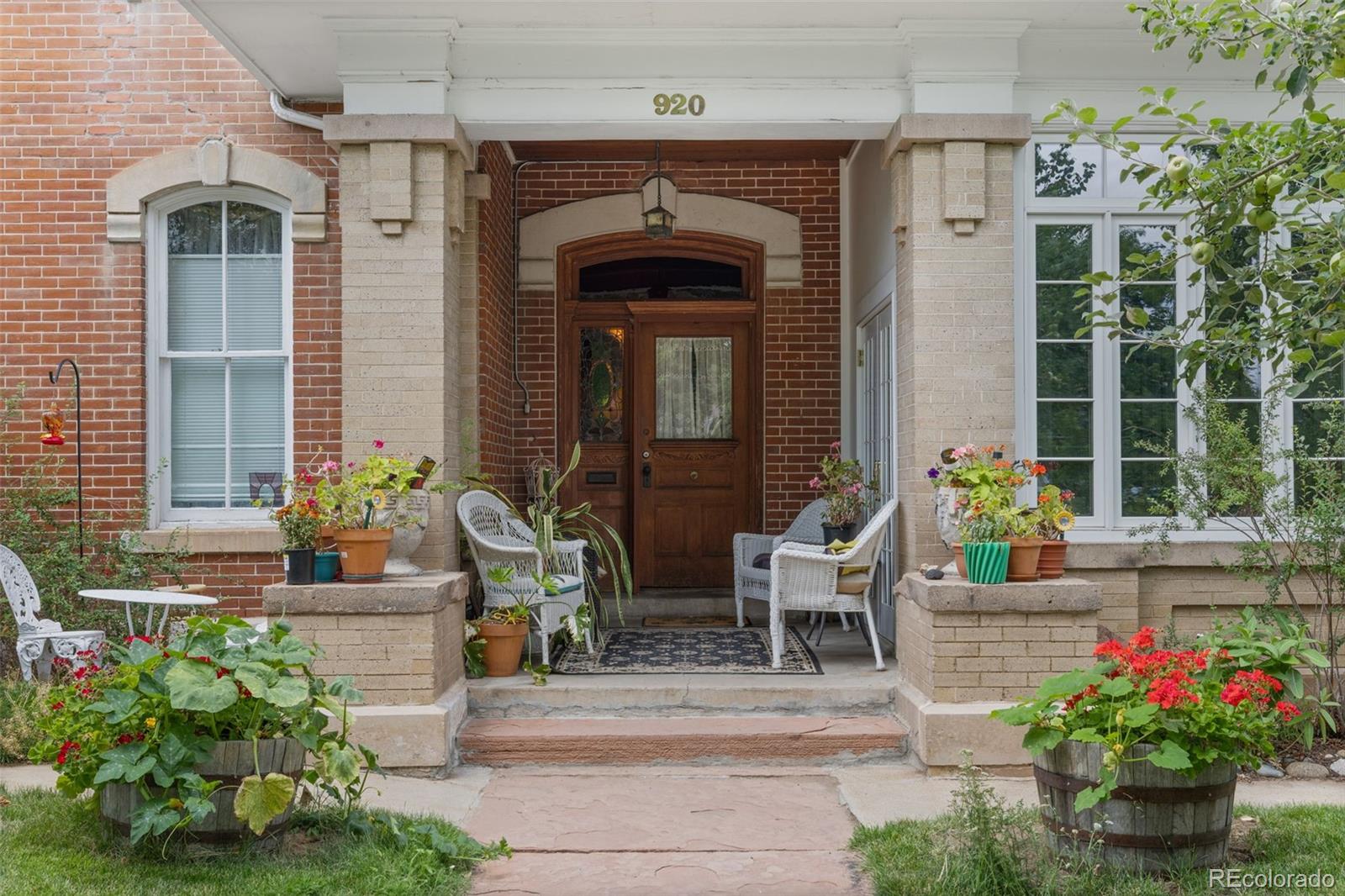 MLS Image #10 for 920  12th street,golden, Colorado