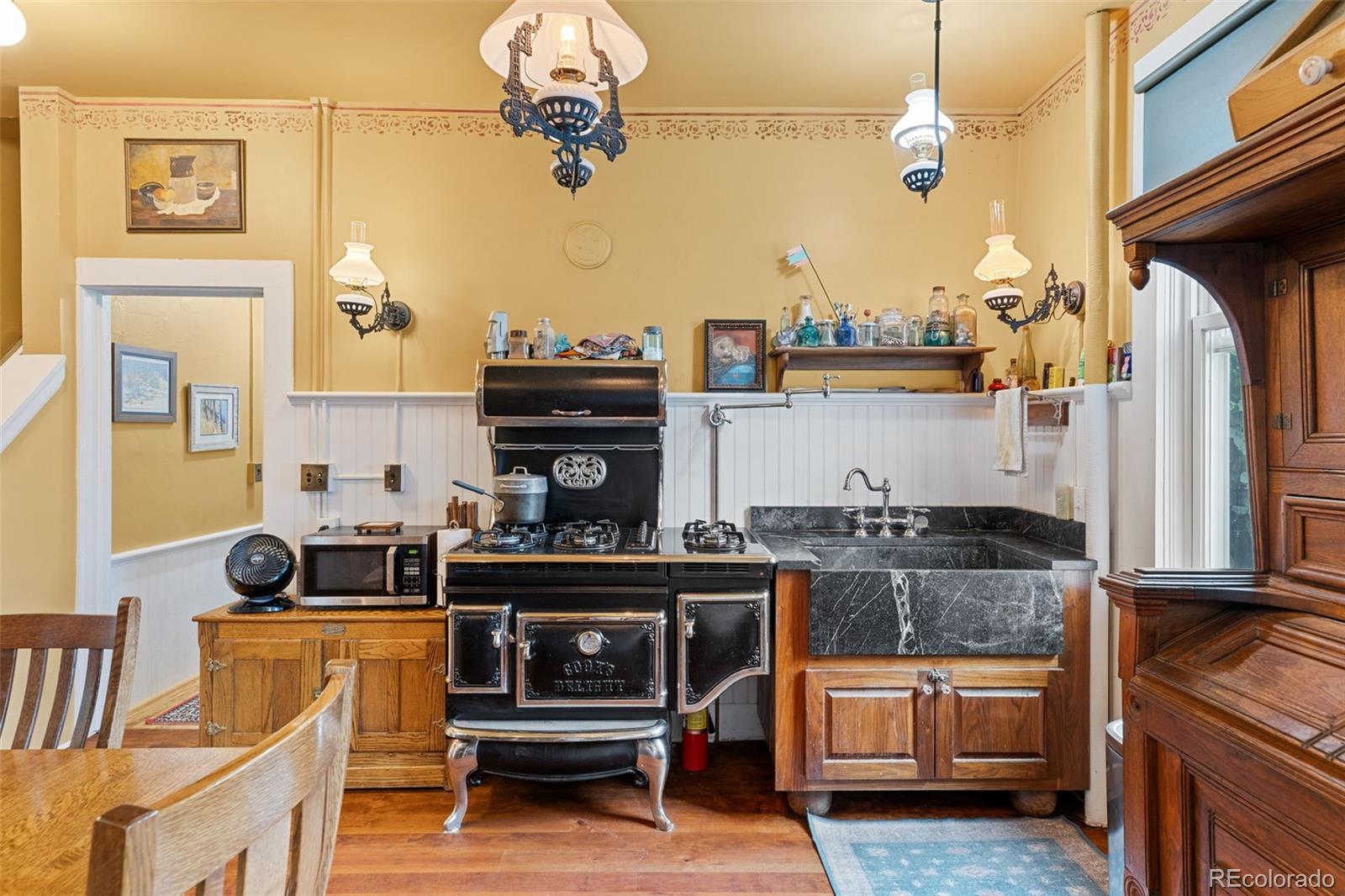 MLS Image #23 for 920  12th street,golden, Colorado