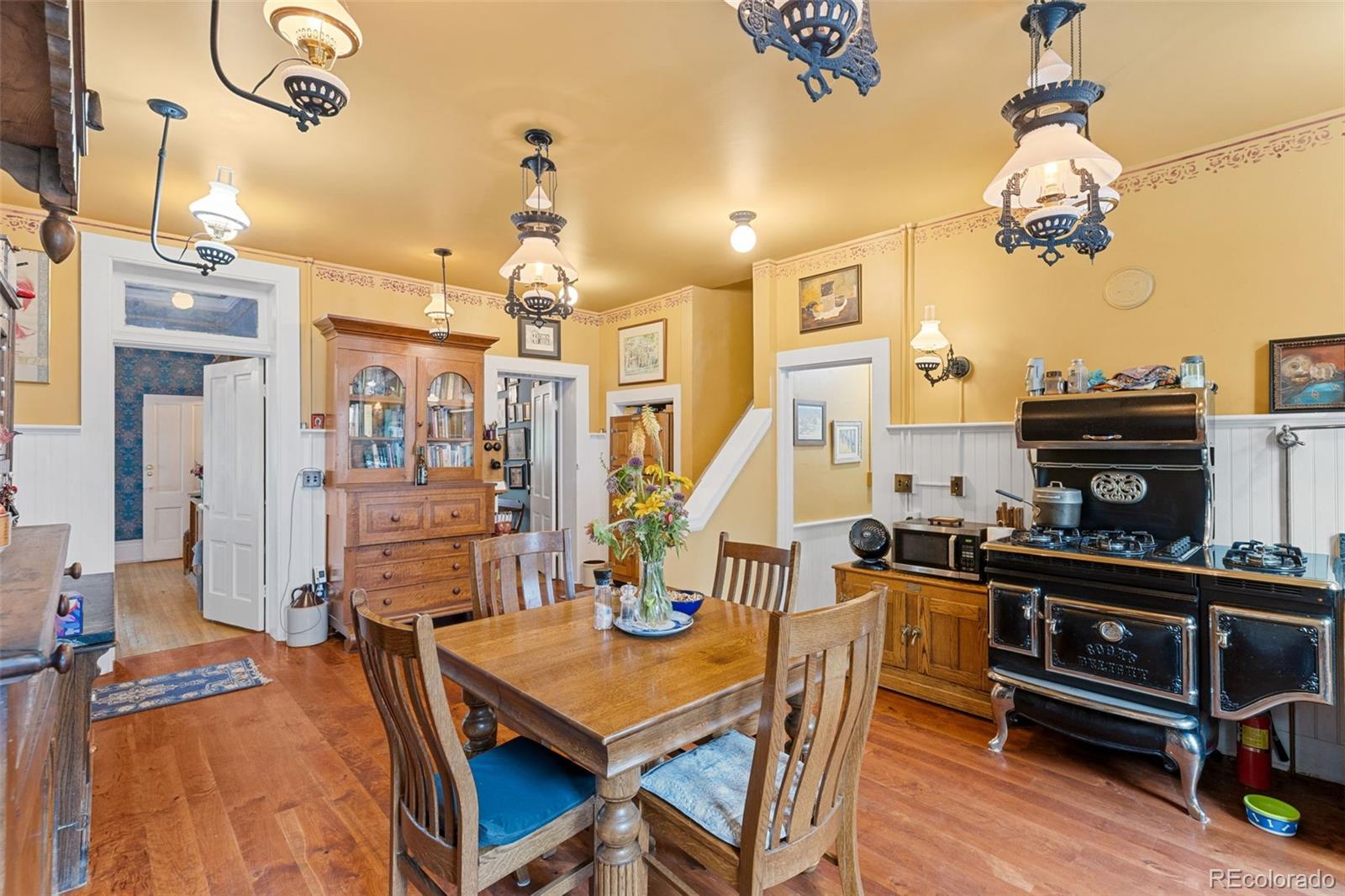 MLS Image #25 for 920  12th street,golden, Colorado