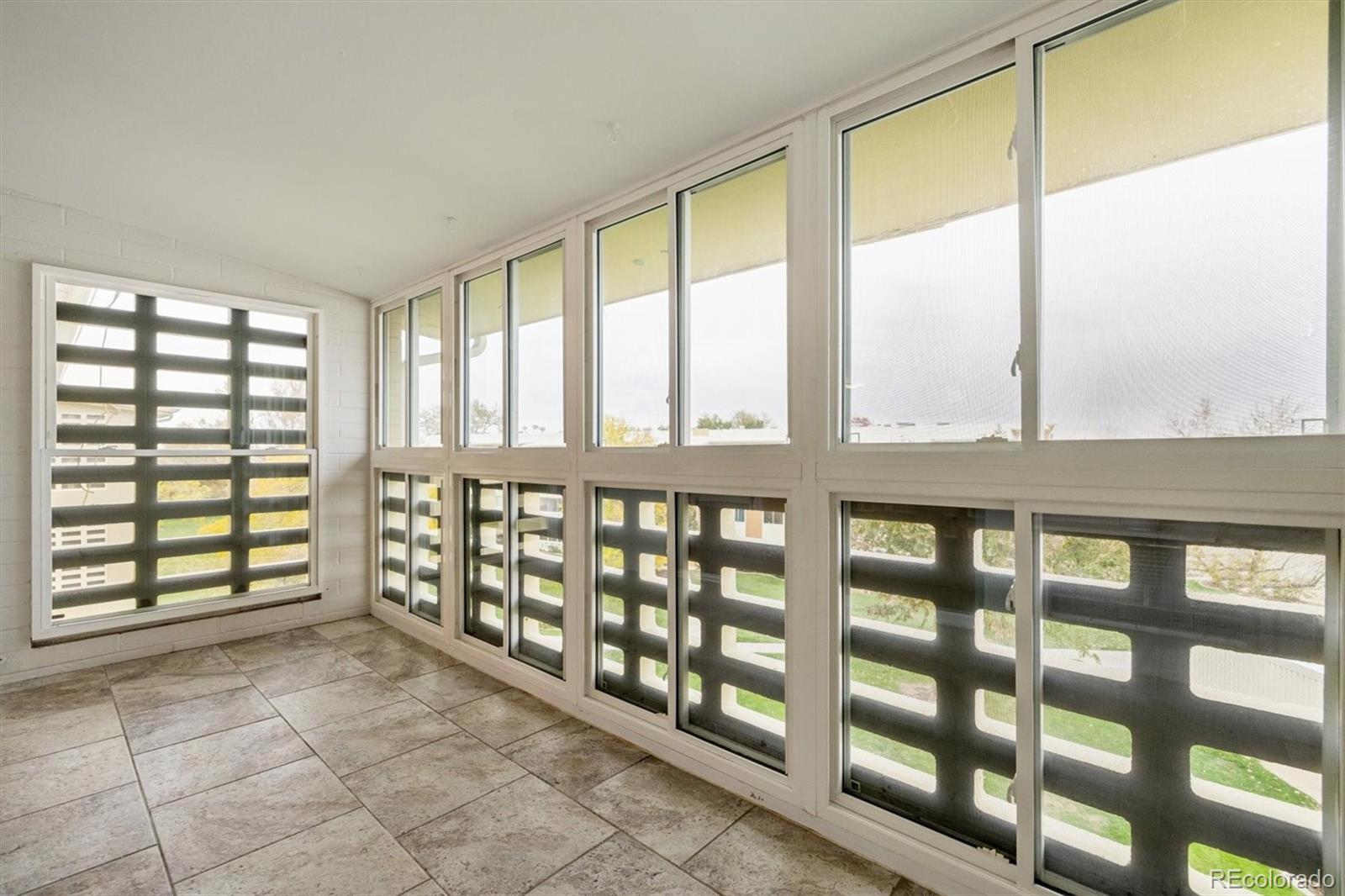 MLS Image #11 for 635 s alton way,denver, Colorado