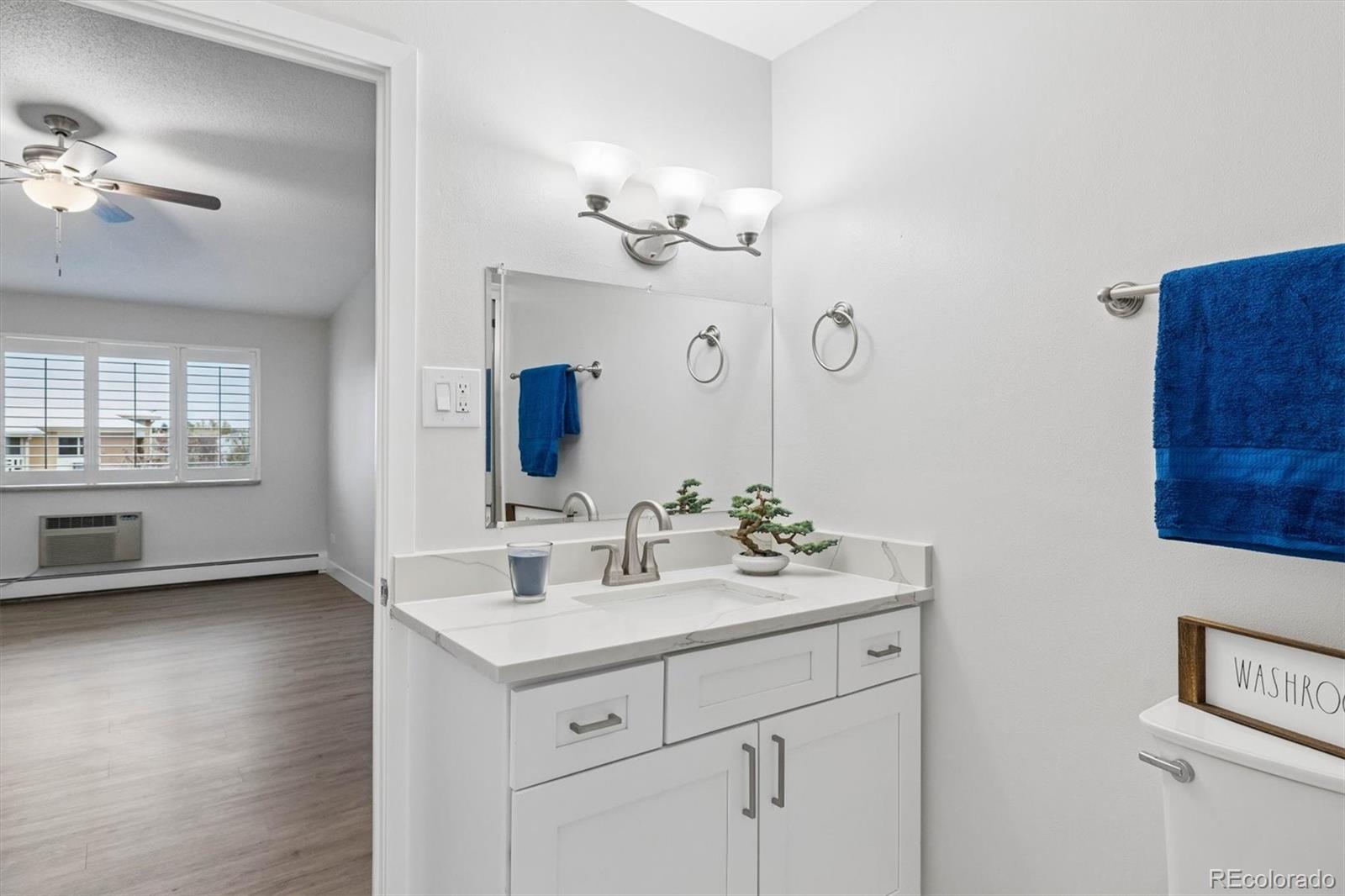MLS Image #15 for 635 s alton way,denver, Colorado