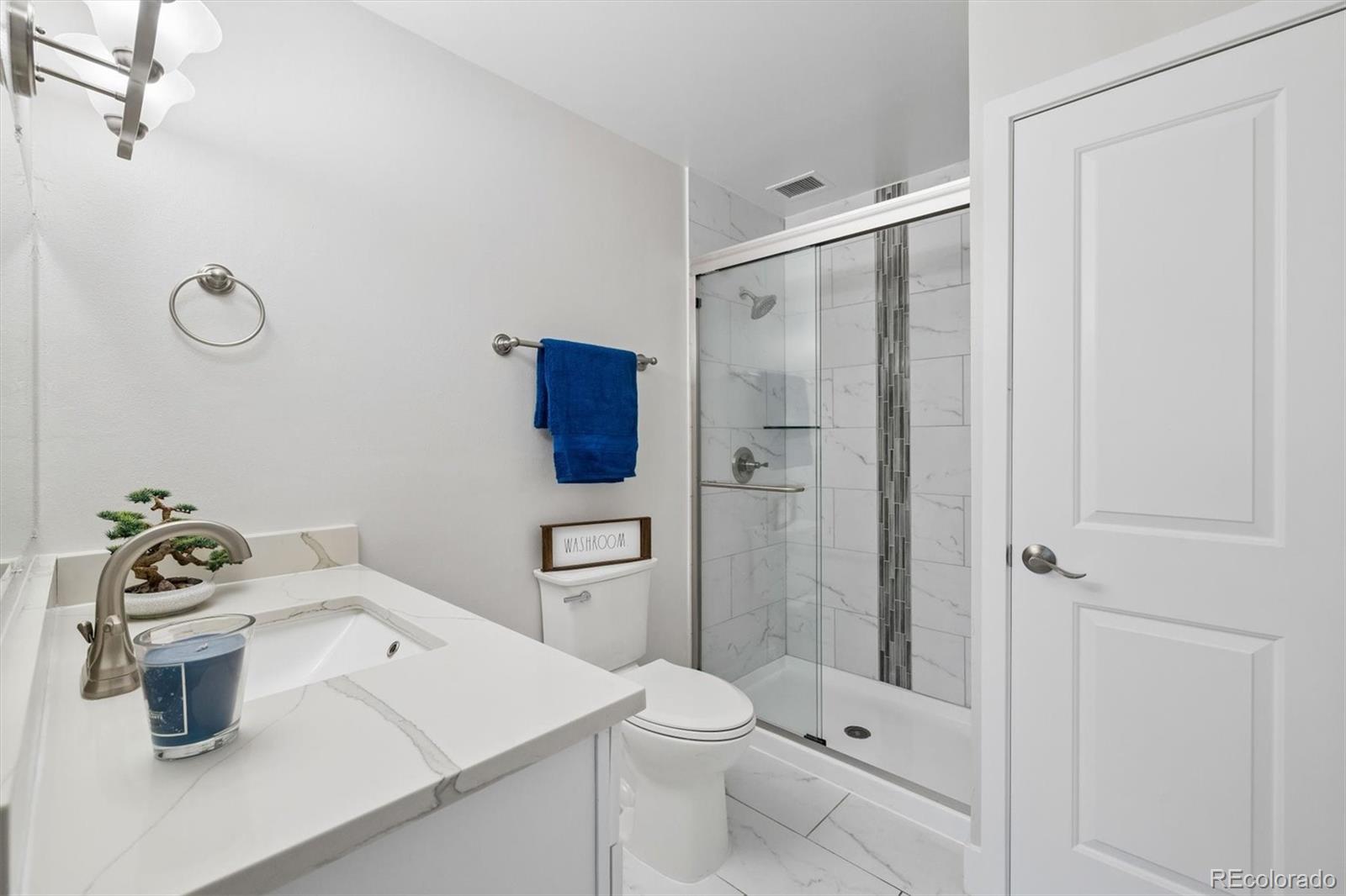 MLS Image #16 for 635 s alton way,denver, Colorado