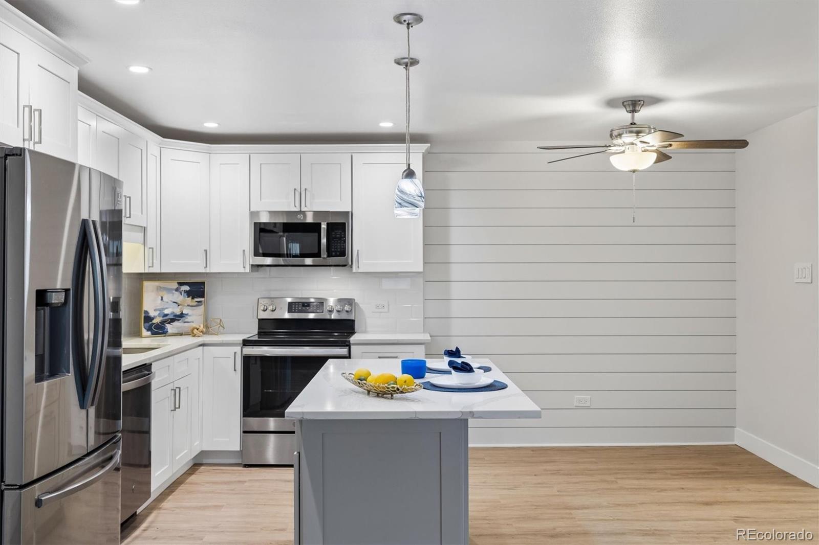 MLS Image #8 for 635 s alton way,denver, Colorado